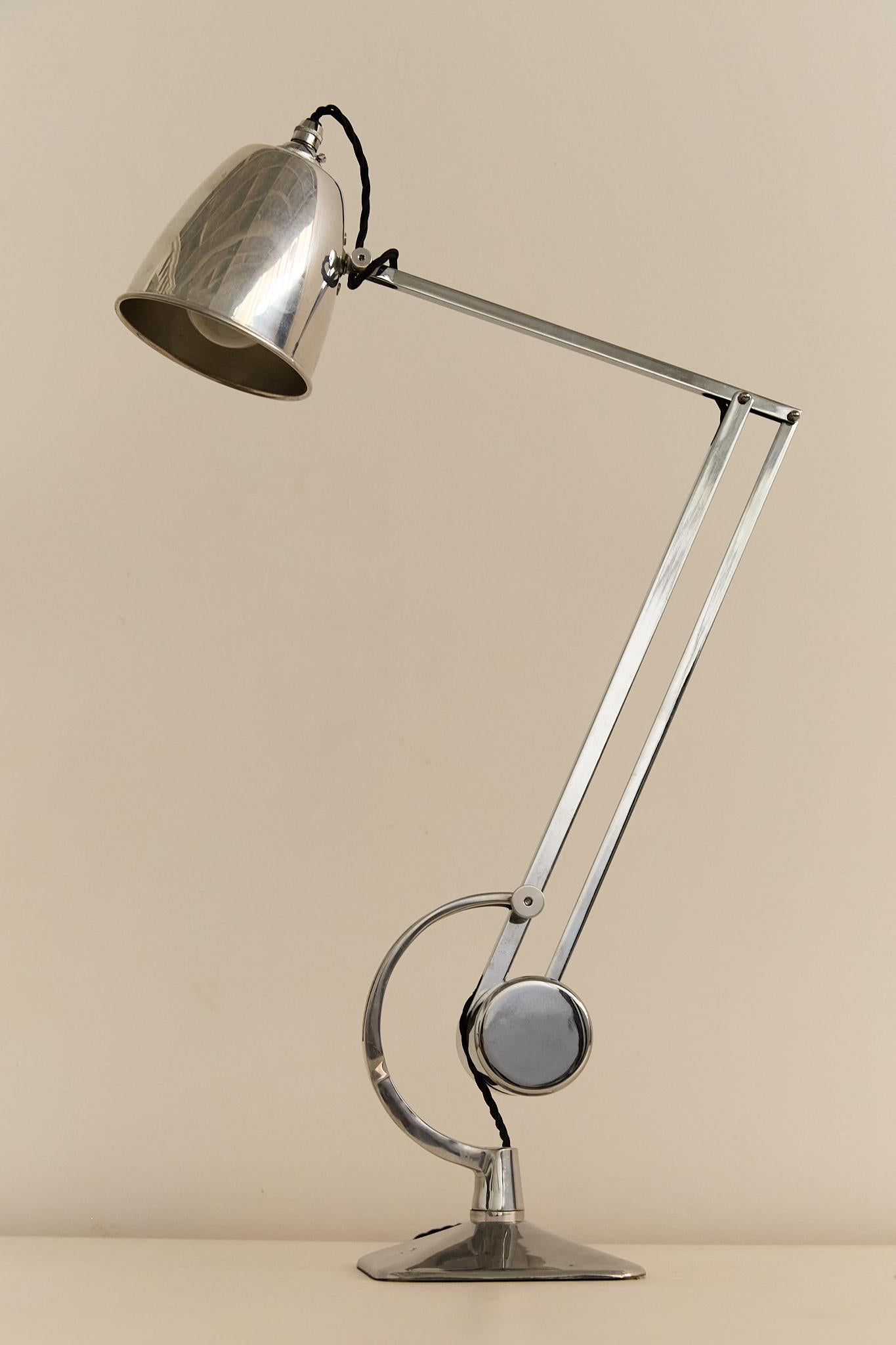 Mid-20th Century Counterpoise Desk Light For Sale