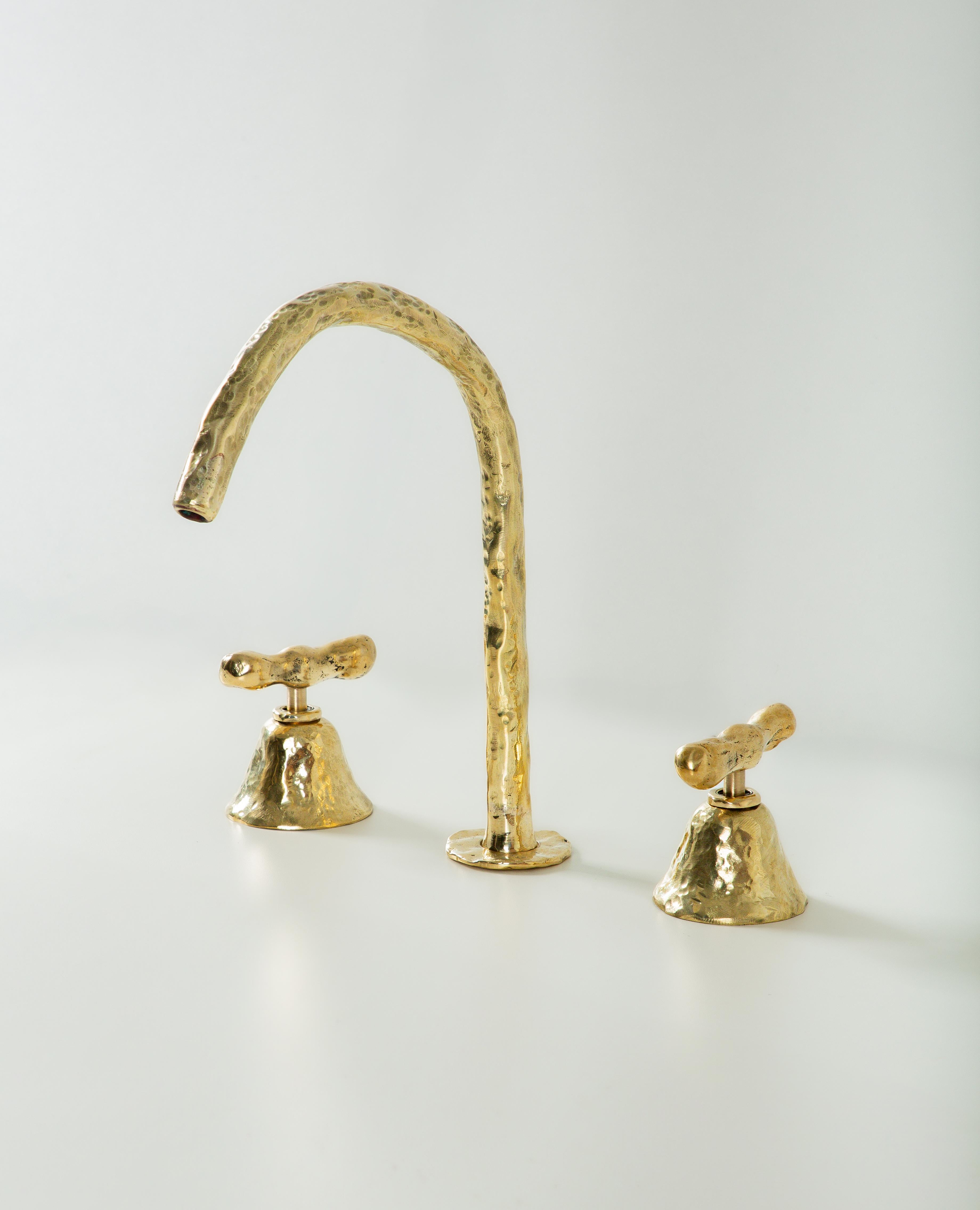 Brazilian Countertop Faucet and Mixers Set by Andrew de Freitas For Sale