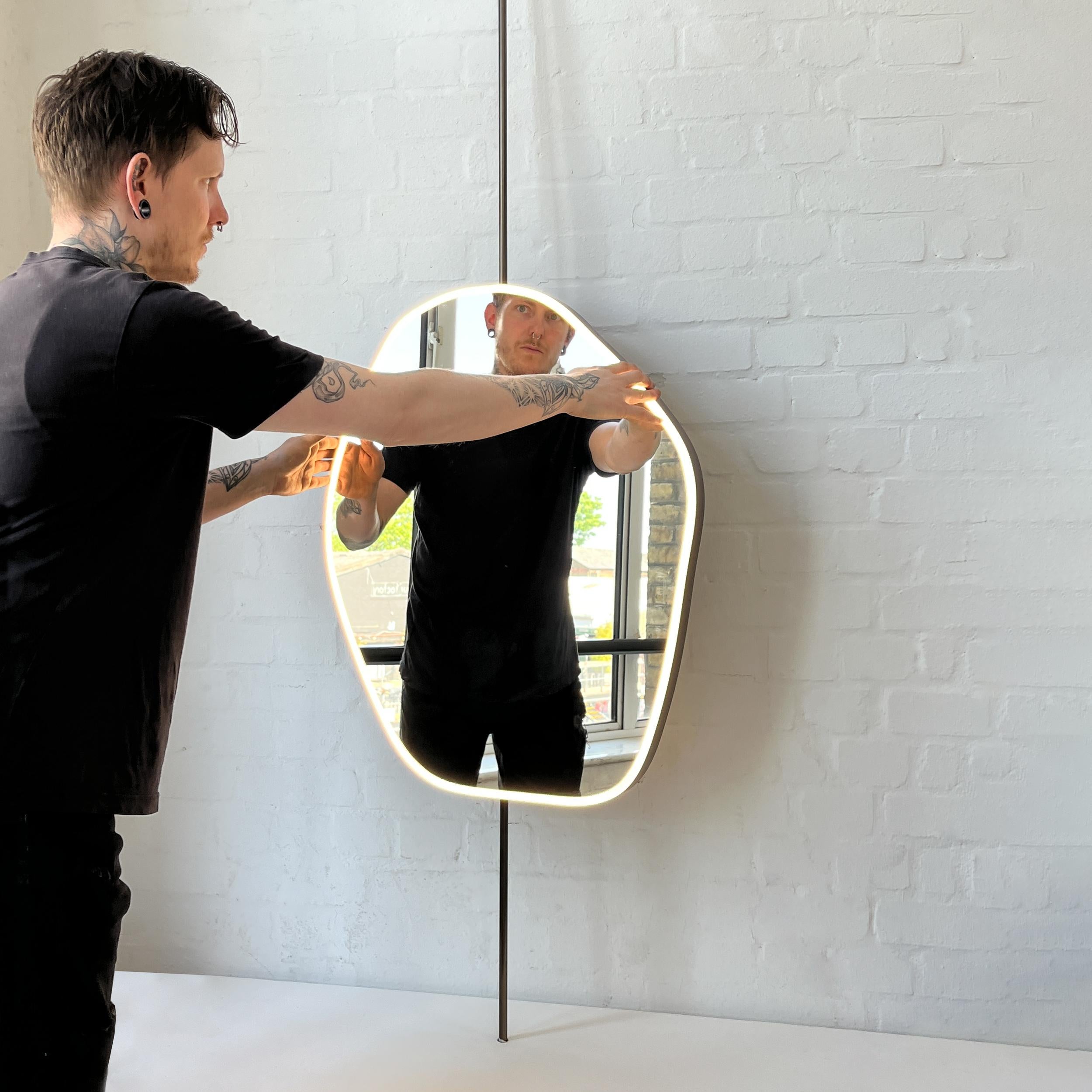 Countertop to Ceiling Freeform Illuminated Mirror with Bronze Patina Brass Frame In New Condition For Sale In London, GB
