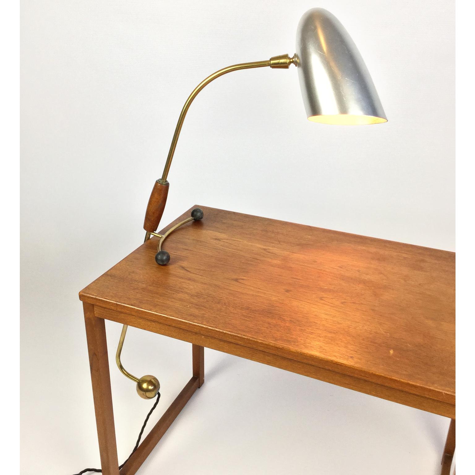 1950s Counterbalance Brass Desk Table Lamp by Merchant Adventurers Ltd, UK For Sale 1