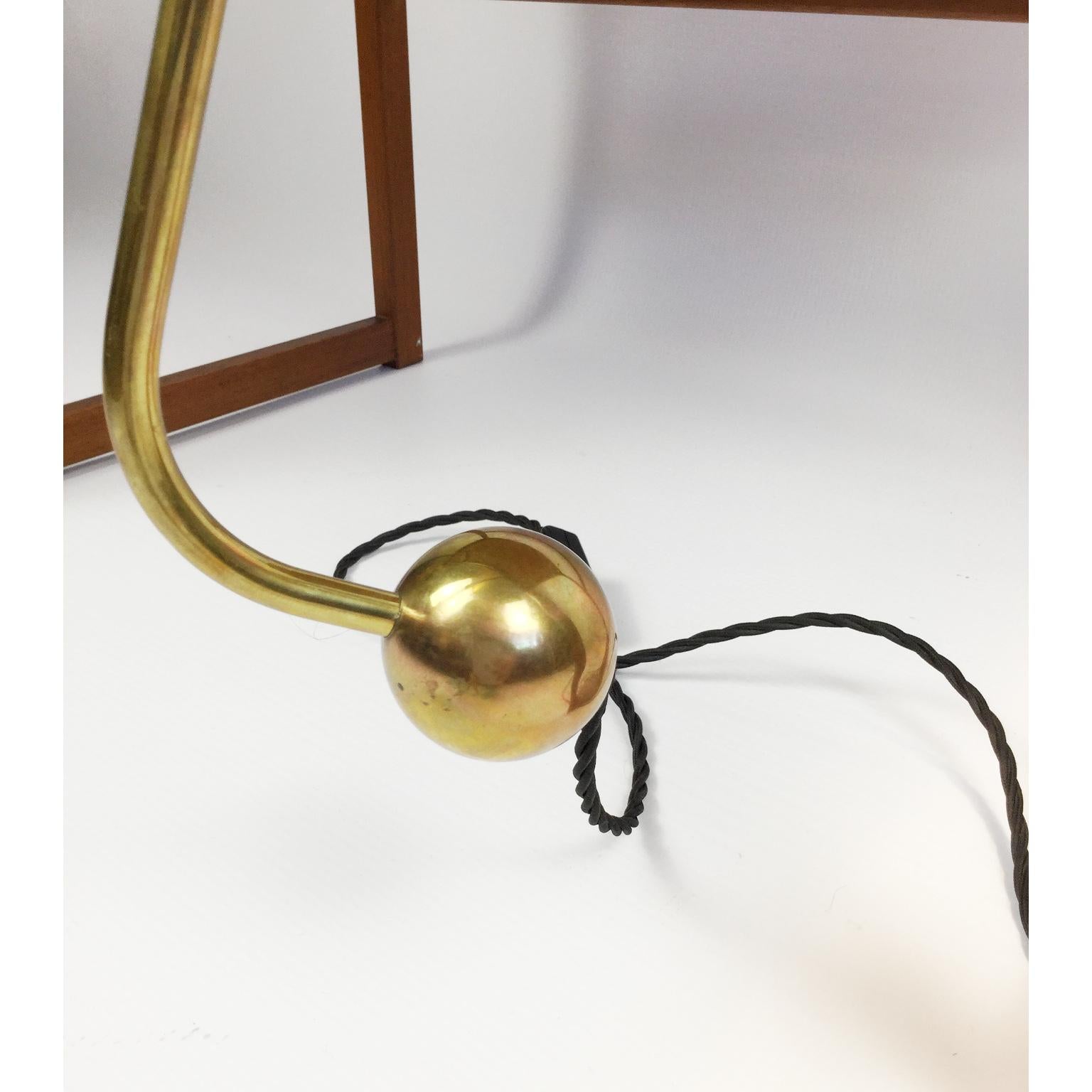 Mid-Century Modern Lampe de bureau à contrepoids en laiton des années 1950 par Merchant Adventurers Ltd, Royaume-Uni en vente