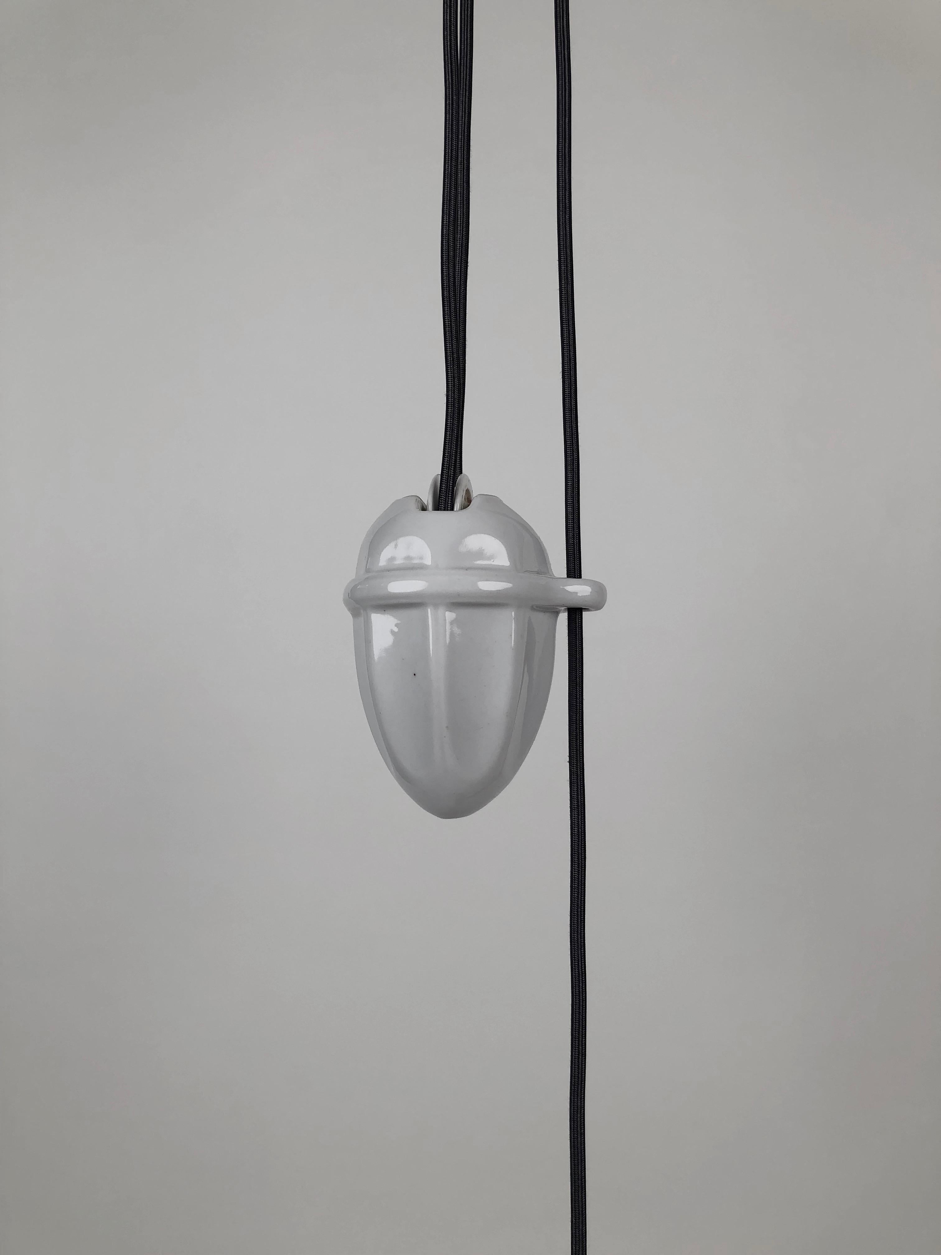 Counterweight Pendant Lamp, 1900, Made from Porcelain and Handmade Glass For Sale 7