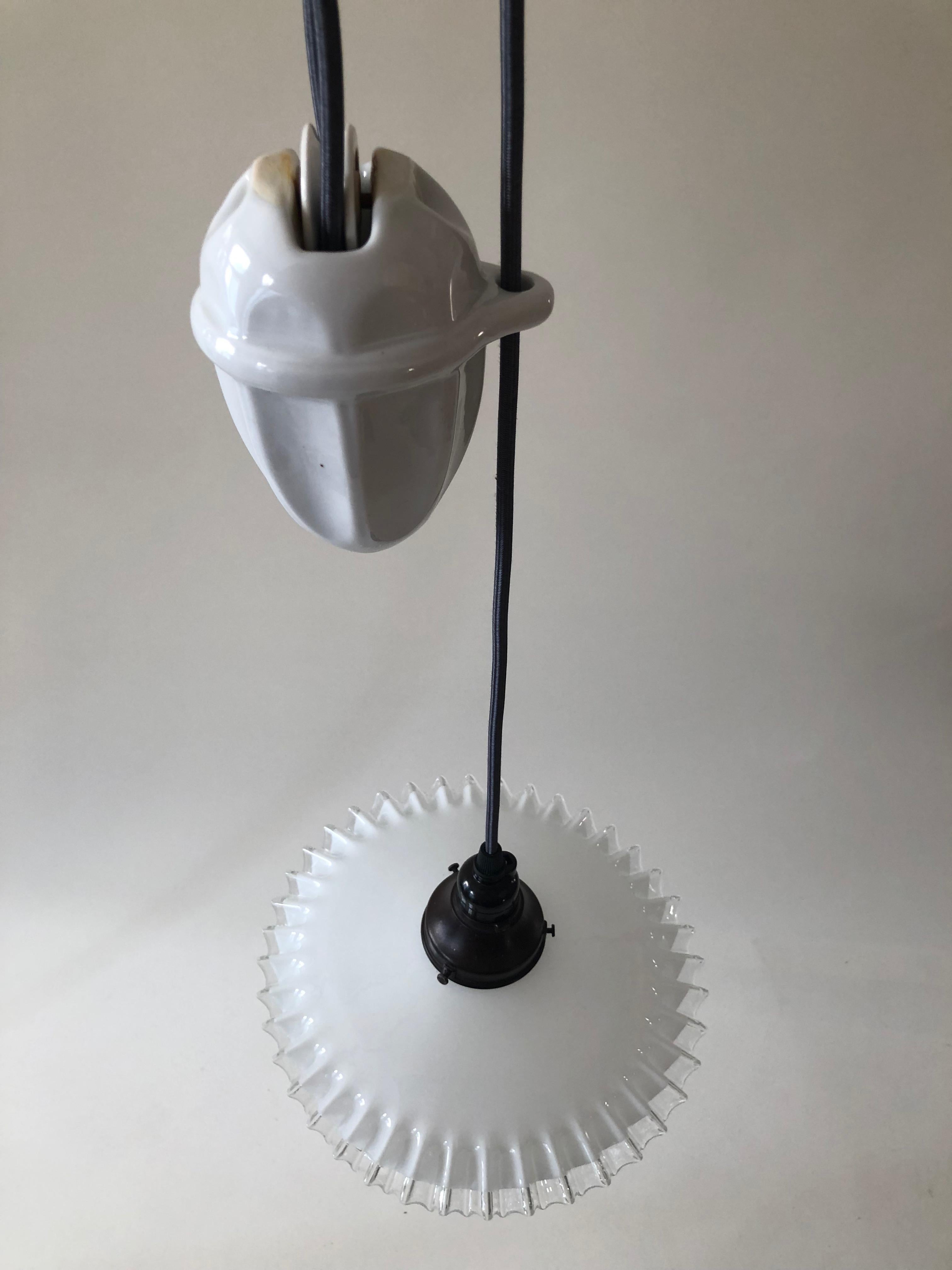 Austrian Counterweight Pendant Lamp, 1900, Made from Porcelain and Handmade Glass For Sale