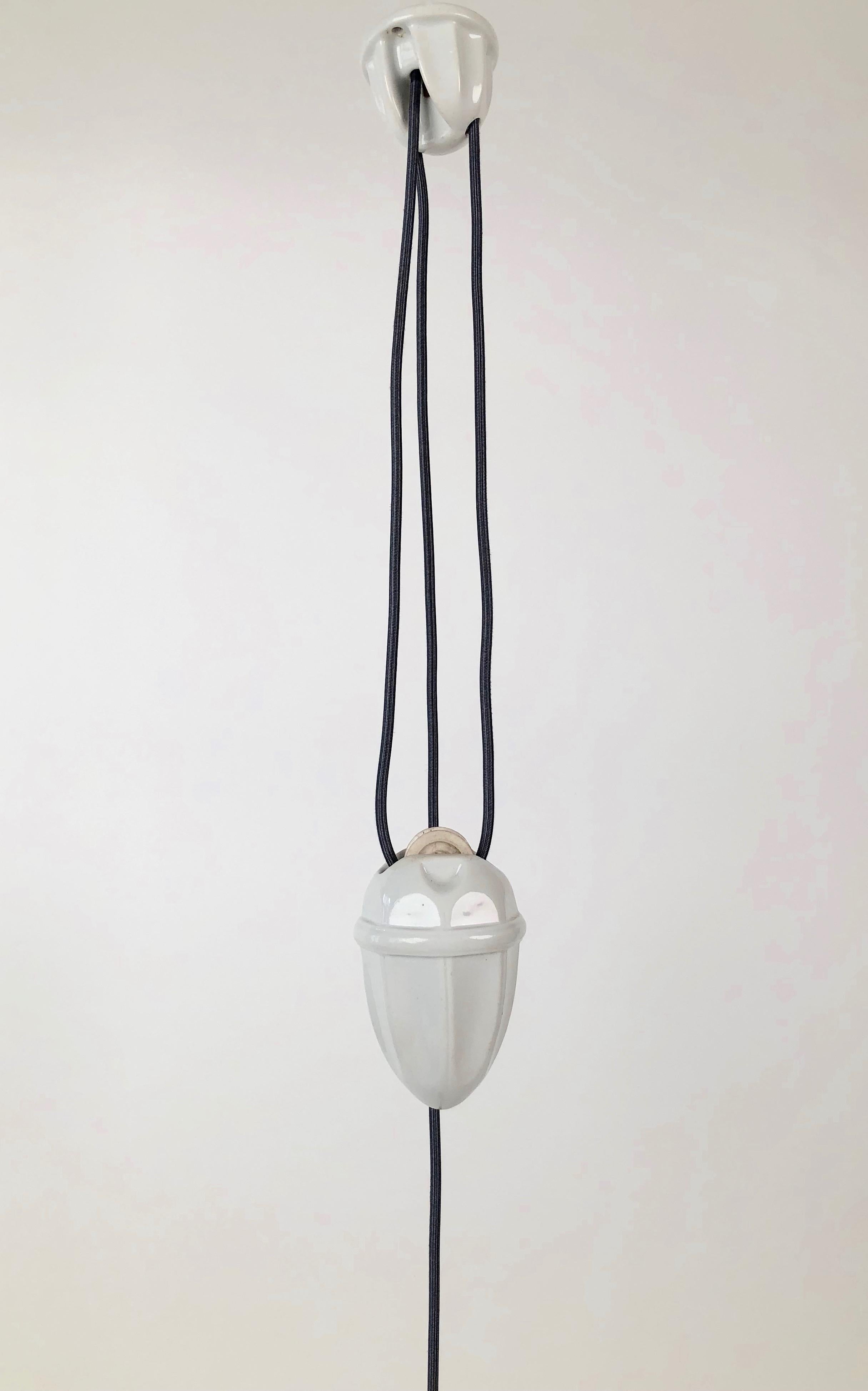Counterweight Pendant Lamp, 1900, Made from Porcelain and Handmade Glass For Sale 12