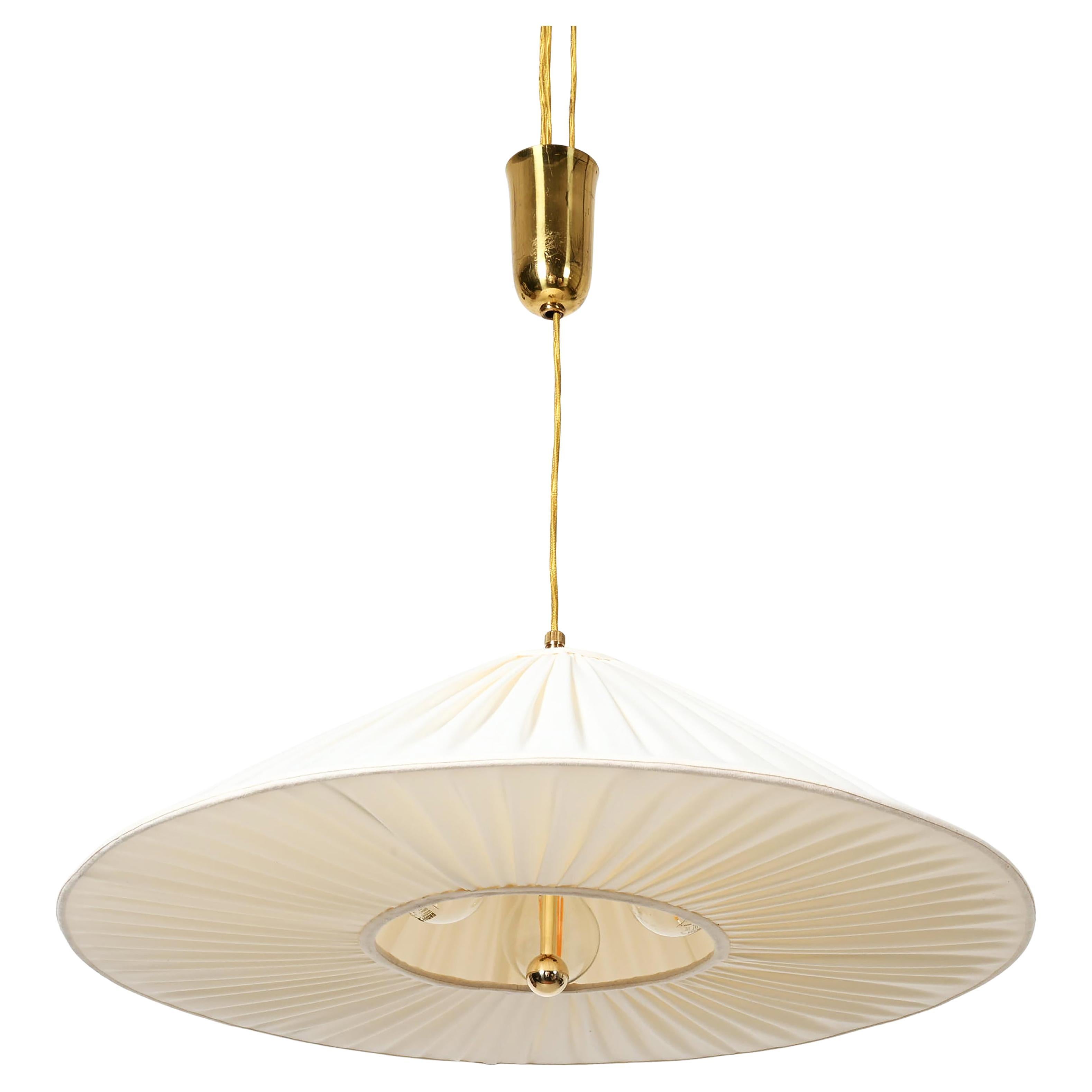 Lampada a sospensione in seta a contrappeso attribuita a Josef Frank in vendita