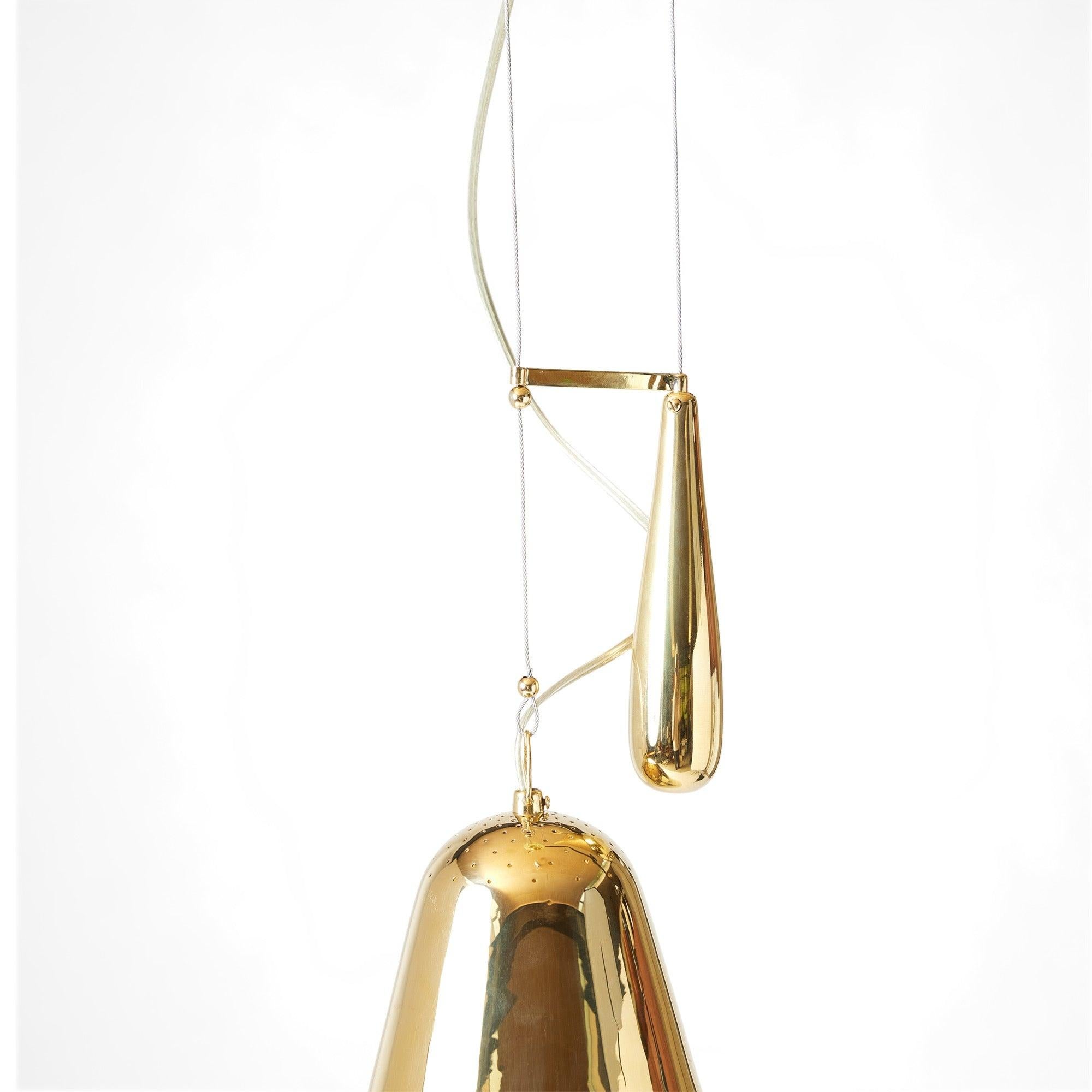 Pendentif à contrepoids par Paavo Tynell pour Taito Oy, années 1950 État moyen - En vente à Sagaponack, NY