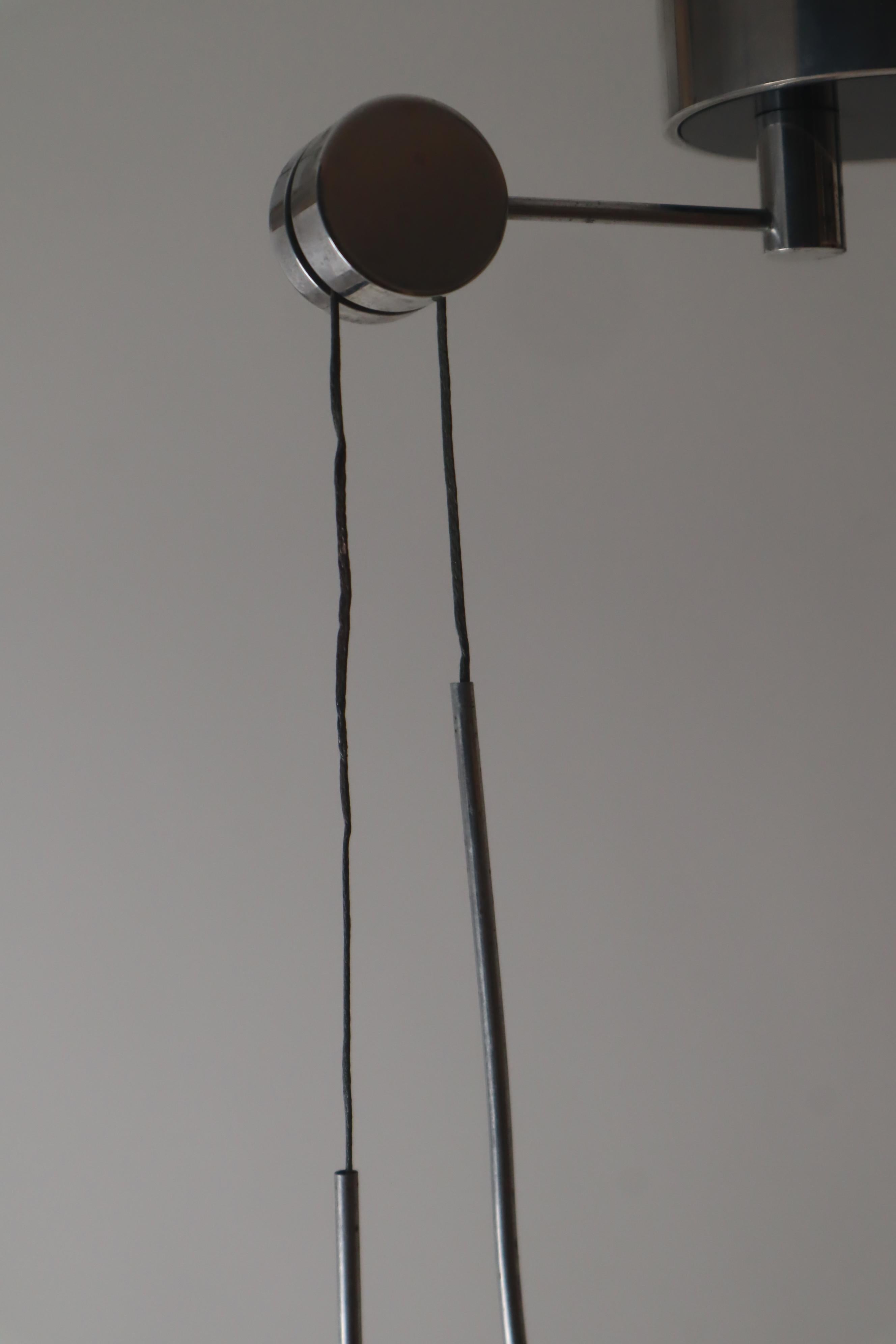 Counterweihgt Pendant made of Aluminium from the 1980s For Sale 5