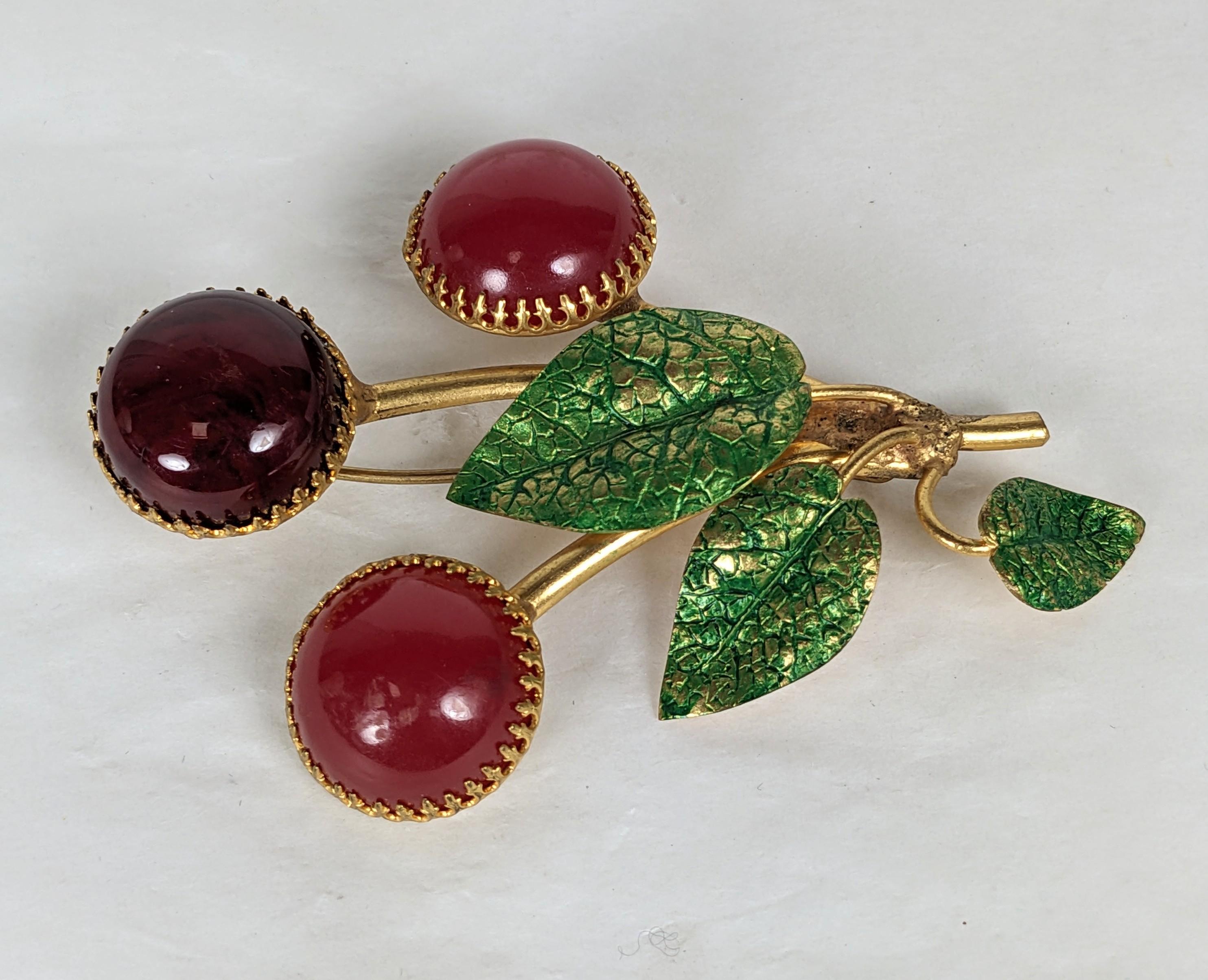 Countess Cis Bakelite Cherry Brooch In Excellent Condition For Sale In New York, NY