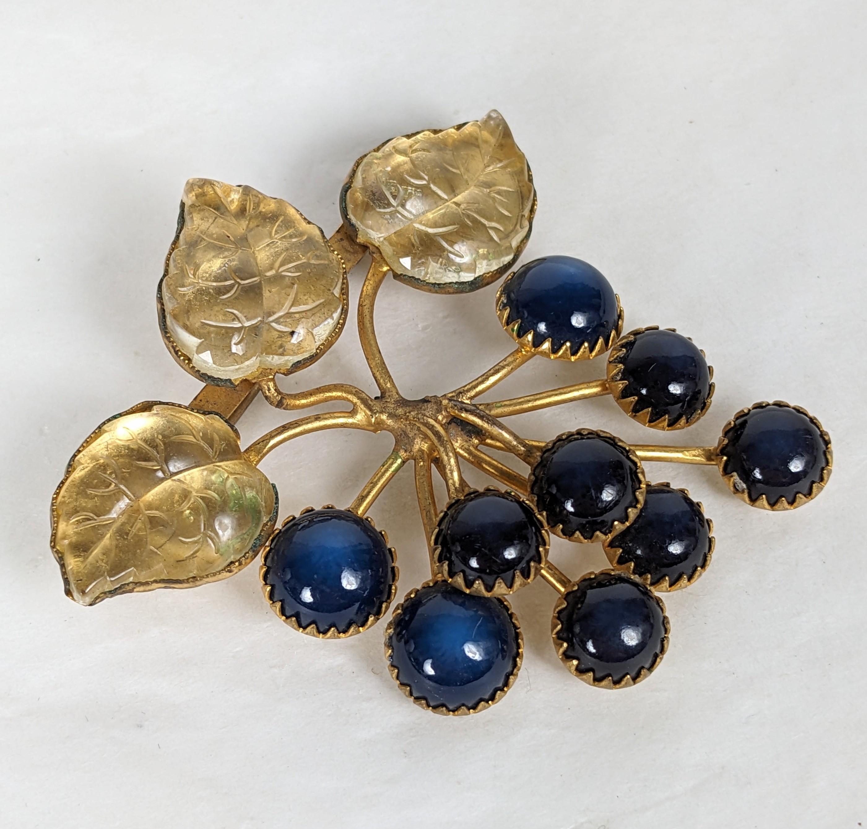  Countess Cis Berry Brooch In Excellent Condition For Sale In New York, NY