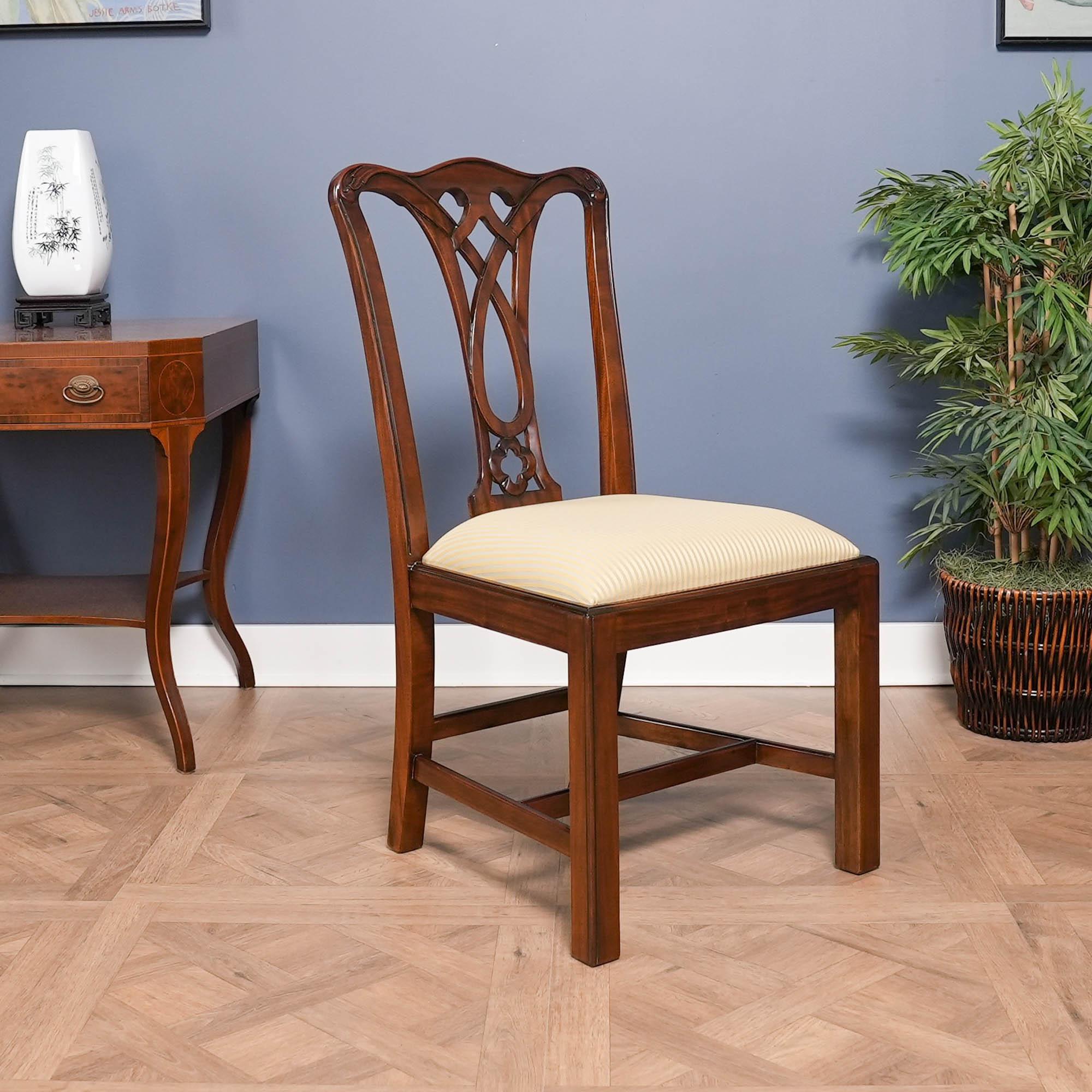 Chaises Chippendale de campagne, ensemble de 10 pièces en vente 8