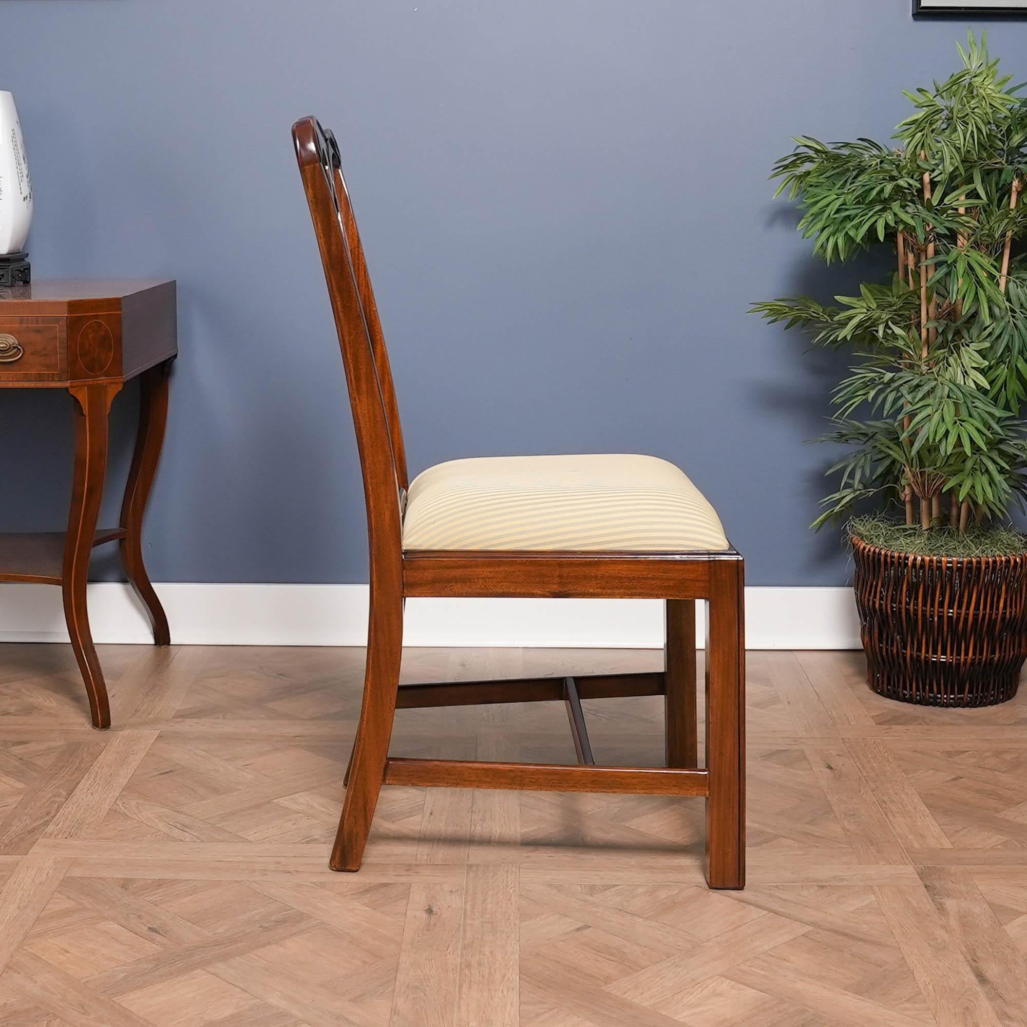 Chaises Chippendale de campagne, ensemble de 10 pièces en vente 9