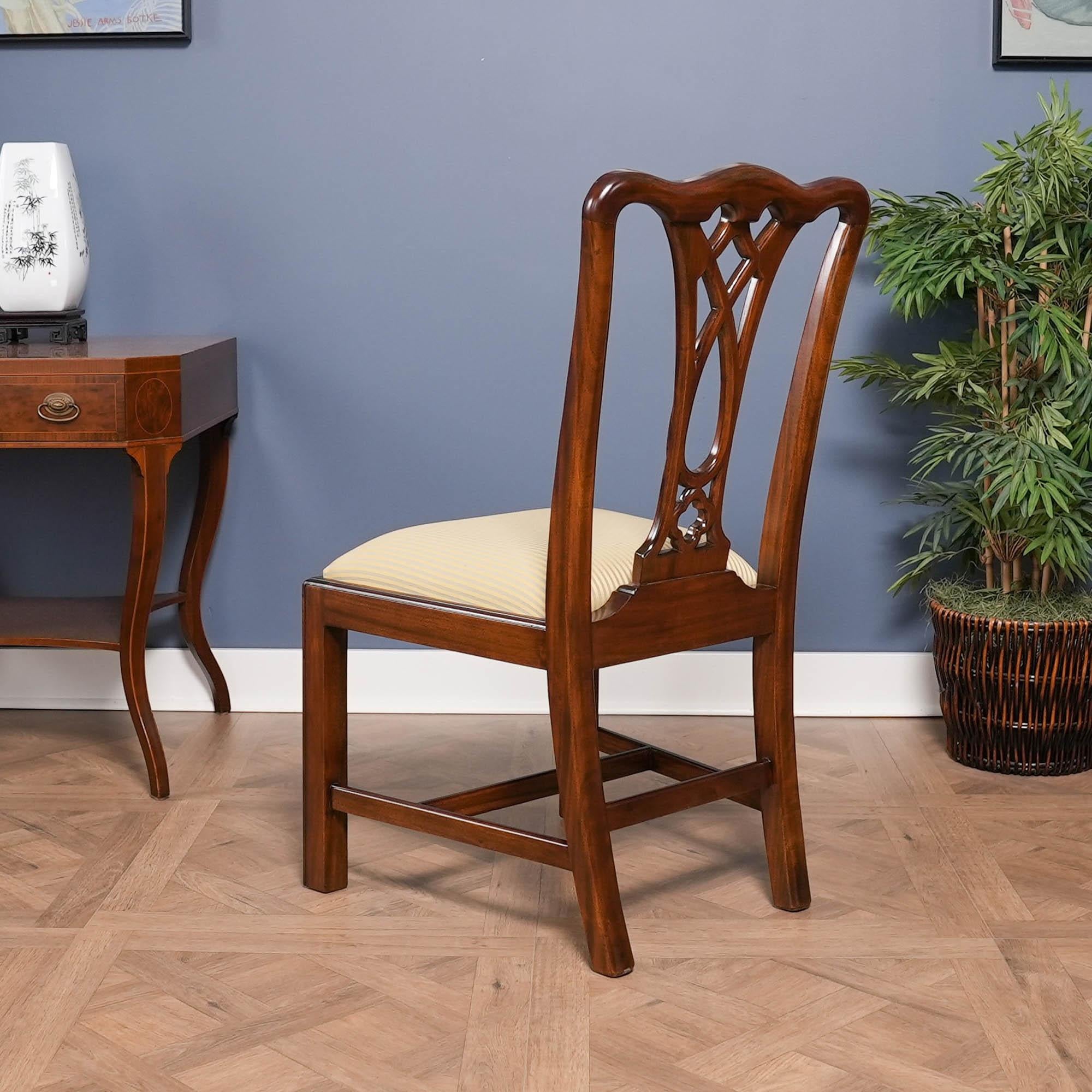 Chaises Chippendale de campagne, ensemble de 10 pièces en vente 11