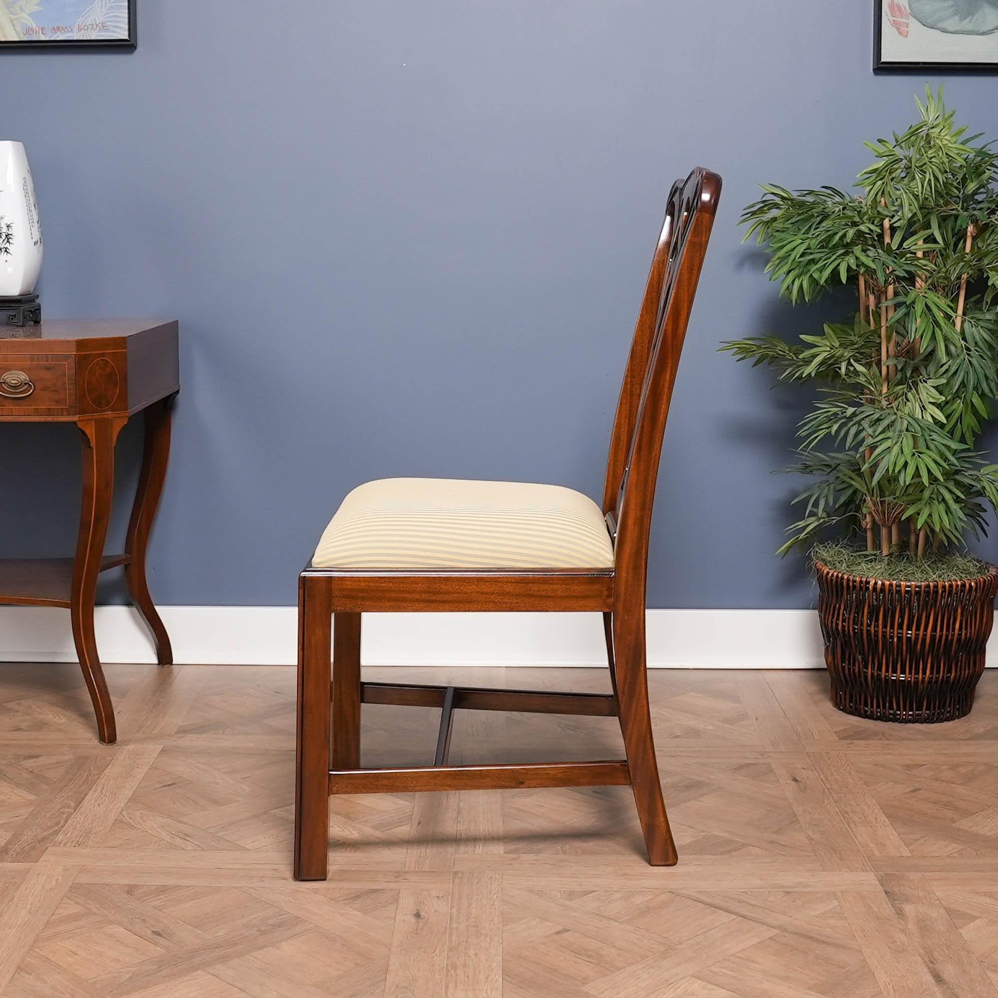 Chaises Chippendale de campagne, ensemble de 10 pièces en vente 12