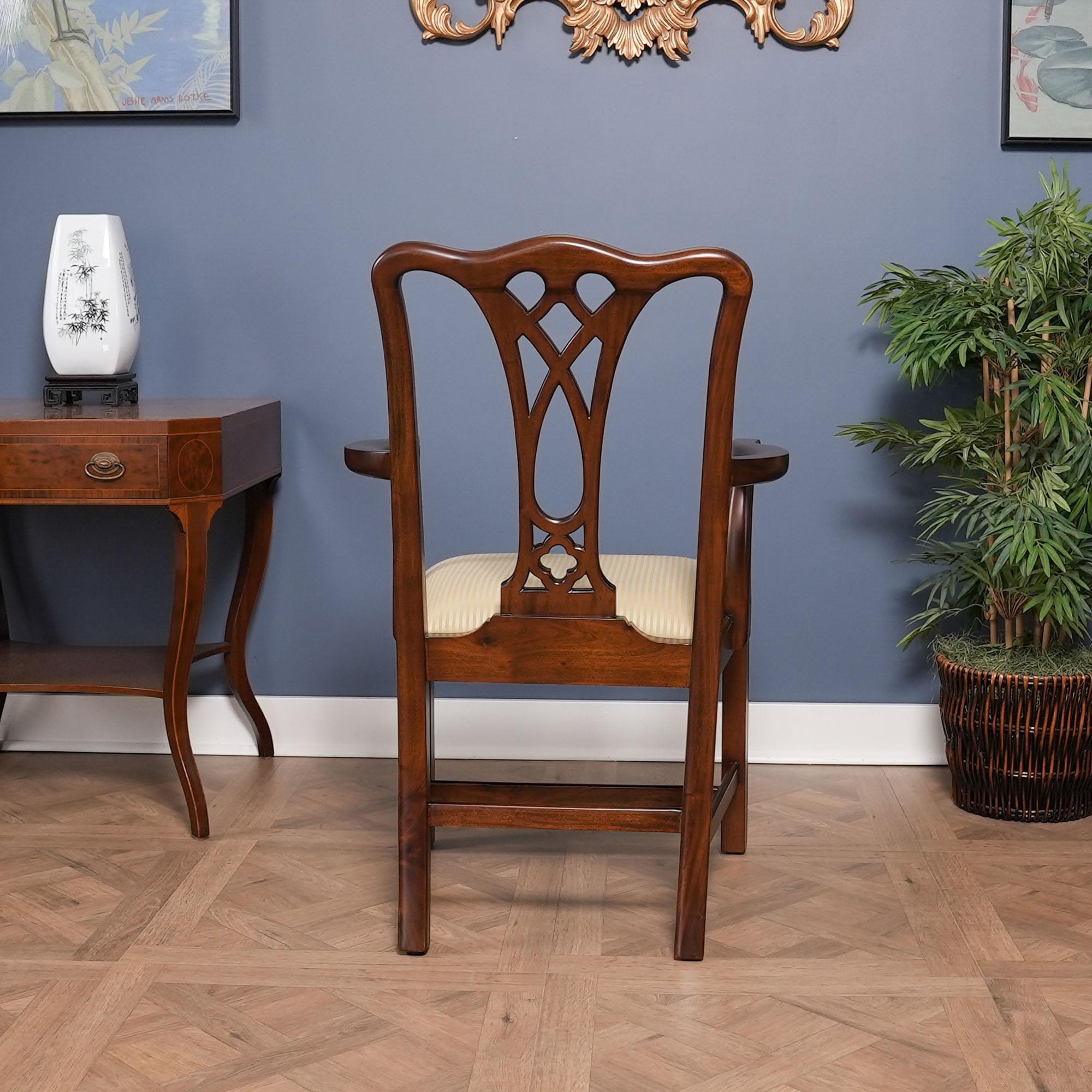 Chaises Chippendale de campagne, ensemble de 10 pièces Neuf - En vente à Annville, PA