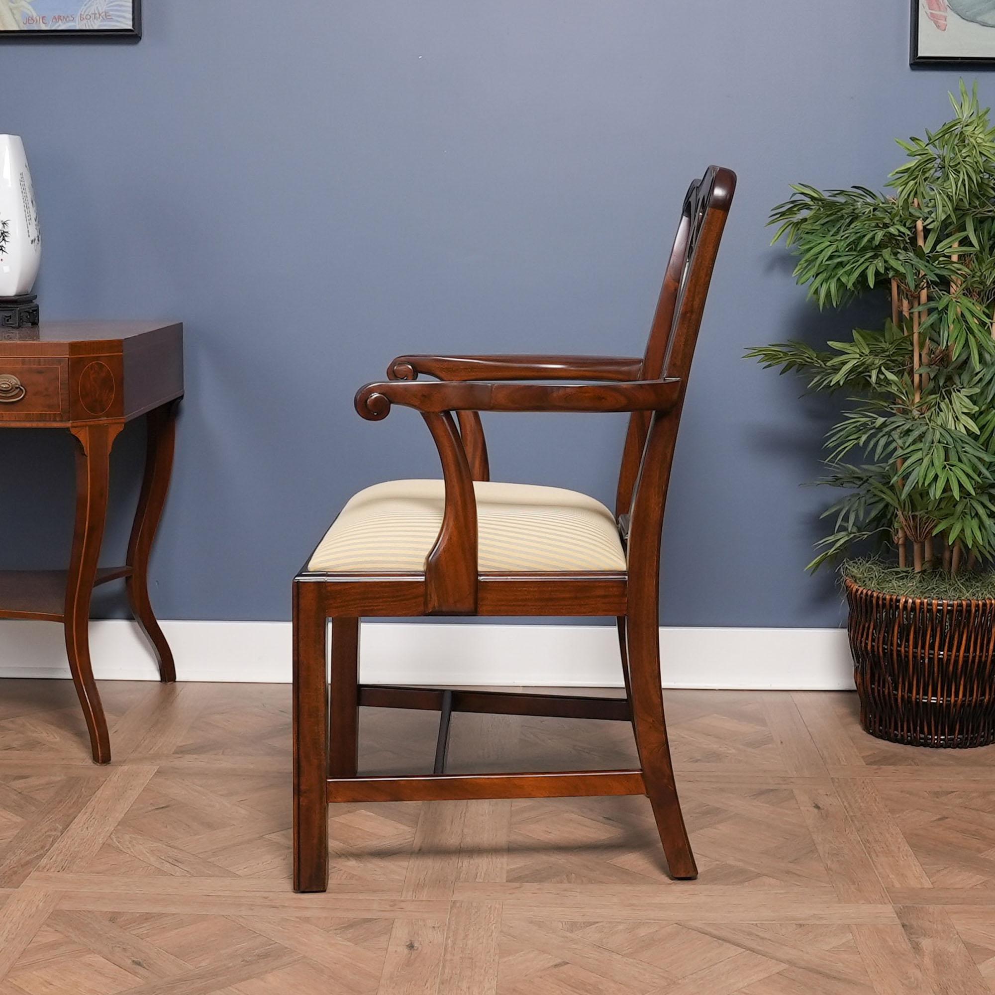 XXIe siècle et contemporain Chaises Chippendale de campagne, ensemble de 10 pièces en vente