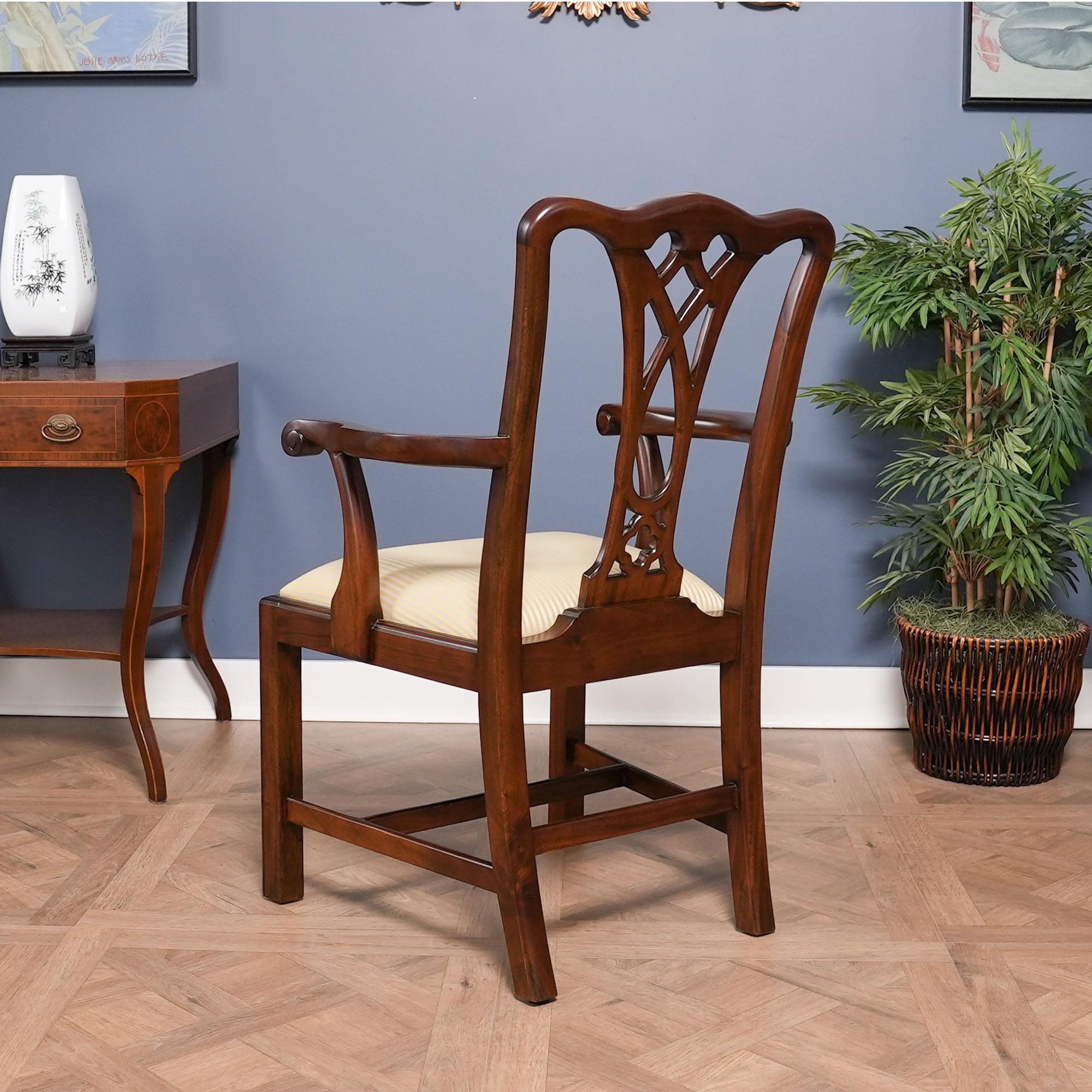 Tissu Chaises Chippendale de campagne, ensemble de 10 pièces en vente