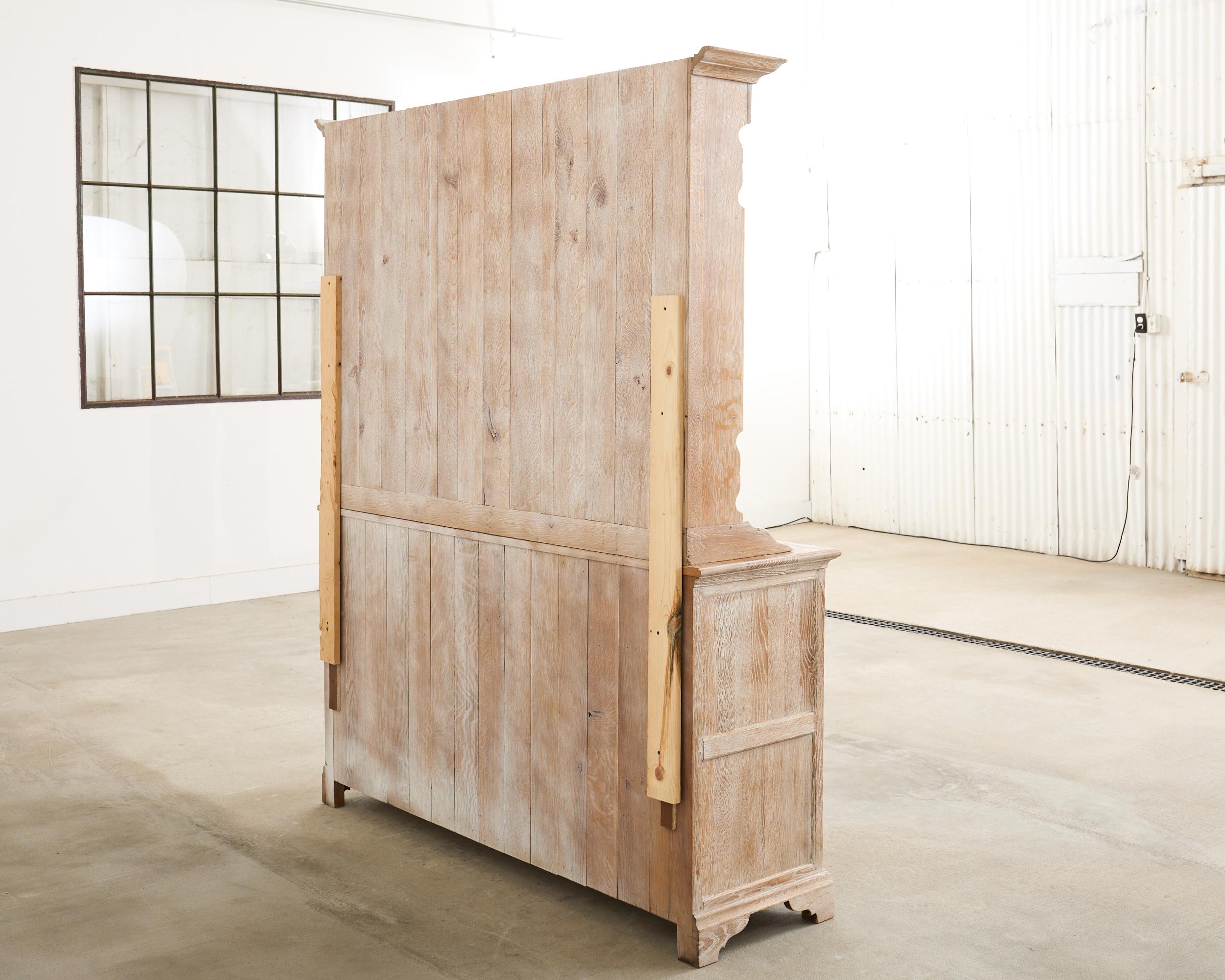 País Inglés Cerused Limed Roble Welsh Armario Cómoda en venta 13