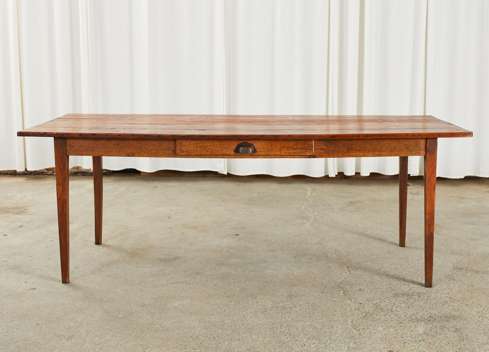 Country English Pine Farmhouse Dining Harvest Table In Good Condition In Rio Vista, CA