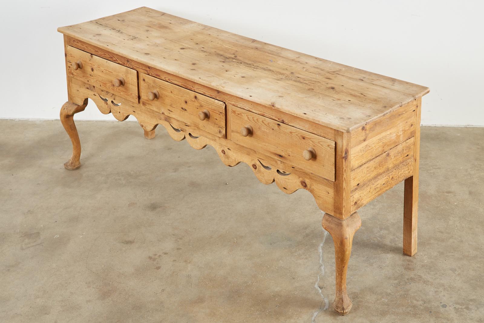 Rustic Country English Queen Anne Style Pine Sideboard Server
