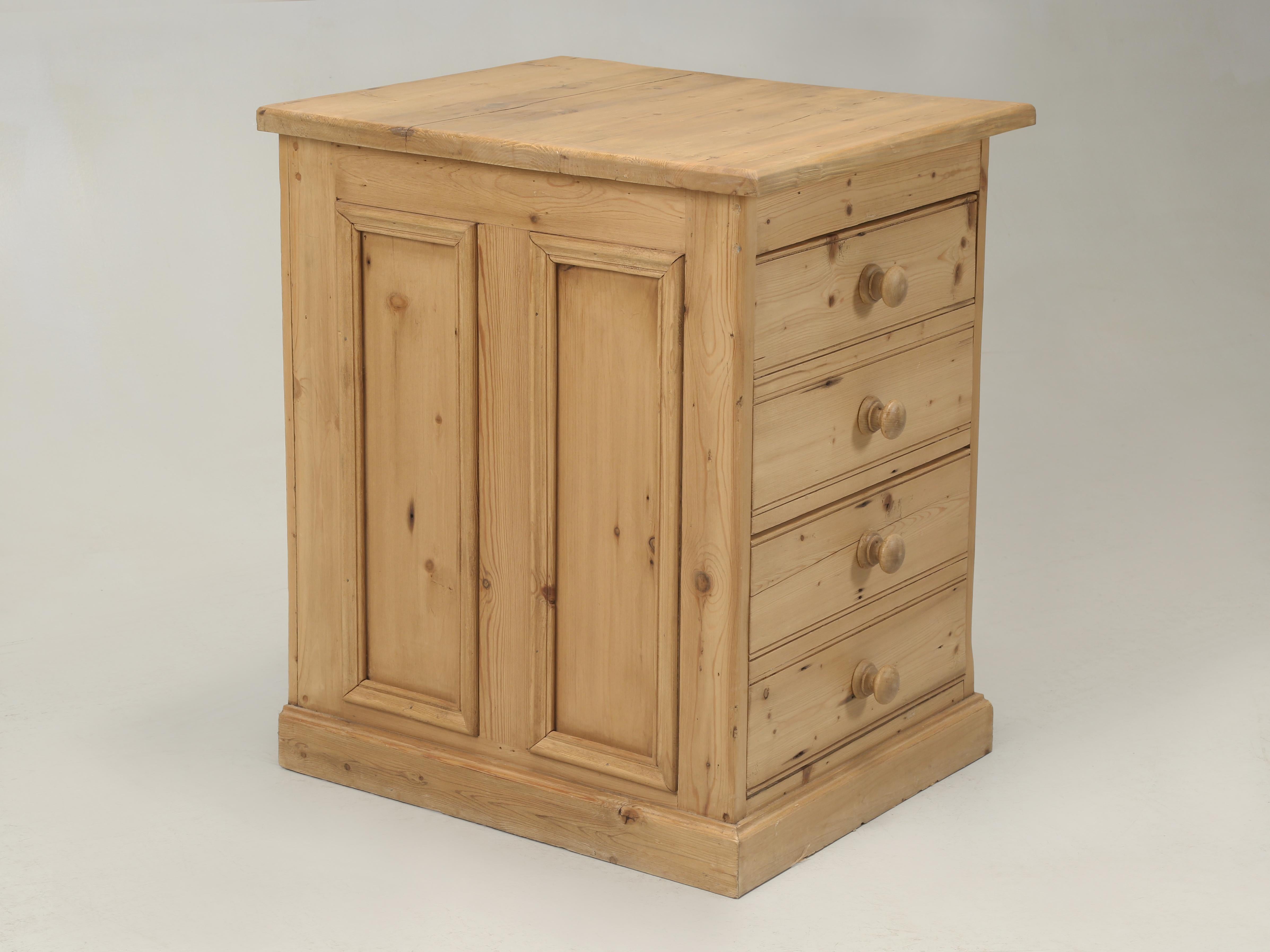 Country English Scrubbed Pine Hanging File Cabinet 2-Drawer Reclaimed Materials. In Good Condition For Sale In Chicago, IL