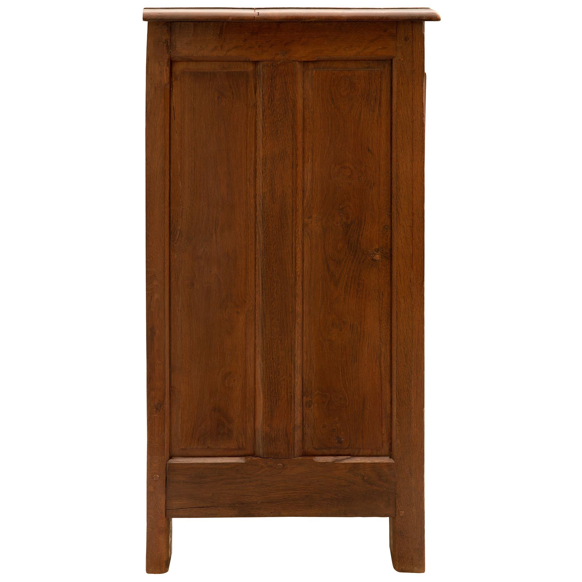 Fino al XVIII secolo Buffet country francese del XVIII secolo in Oak color miele in vendita