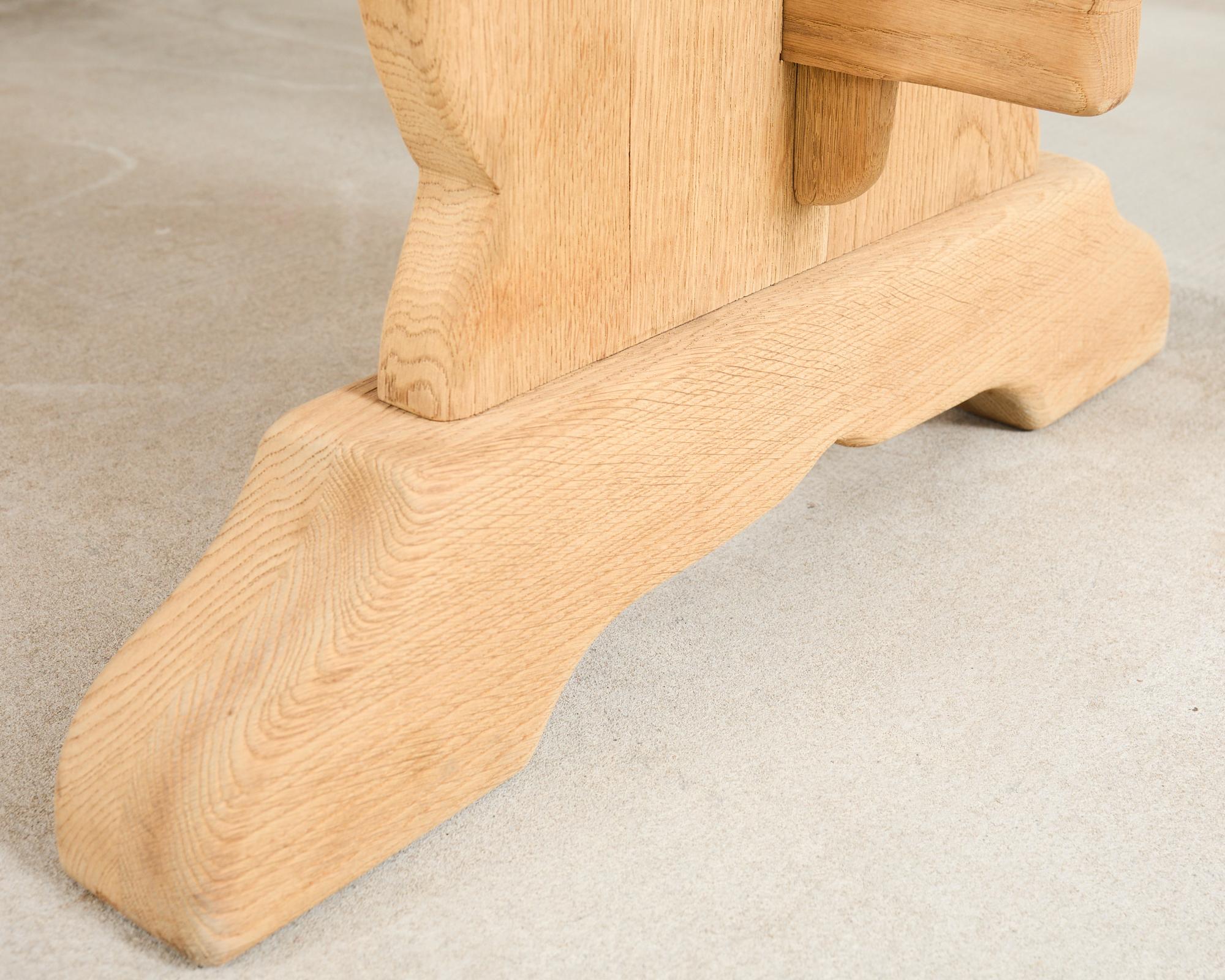 Table de salle à manger à tréteaux en chêne blanchi de style rustique français en vente 8