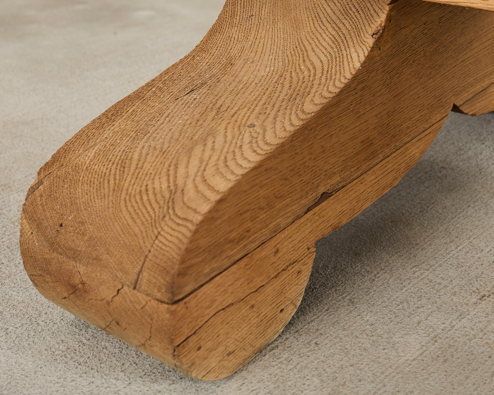 Table de salle à manger à tréteaux en chêne blanchi de style rustique français en vente 1