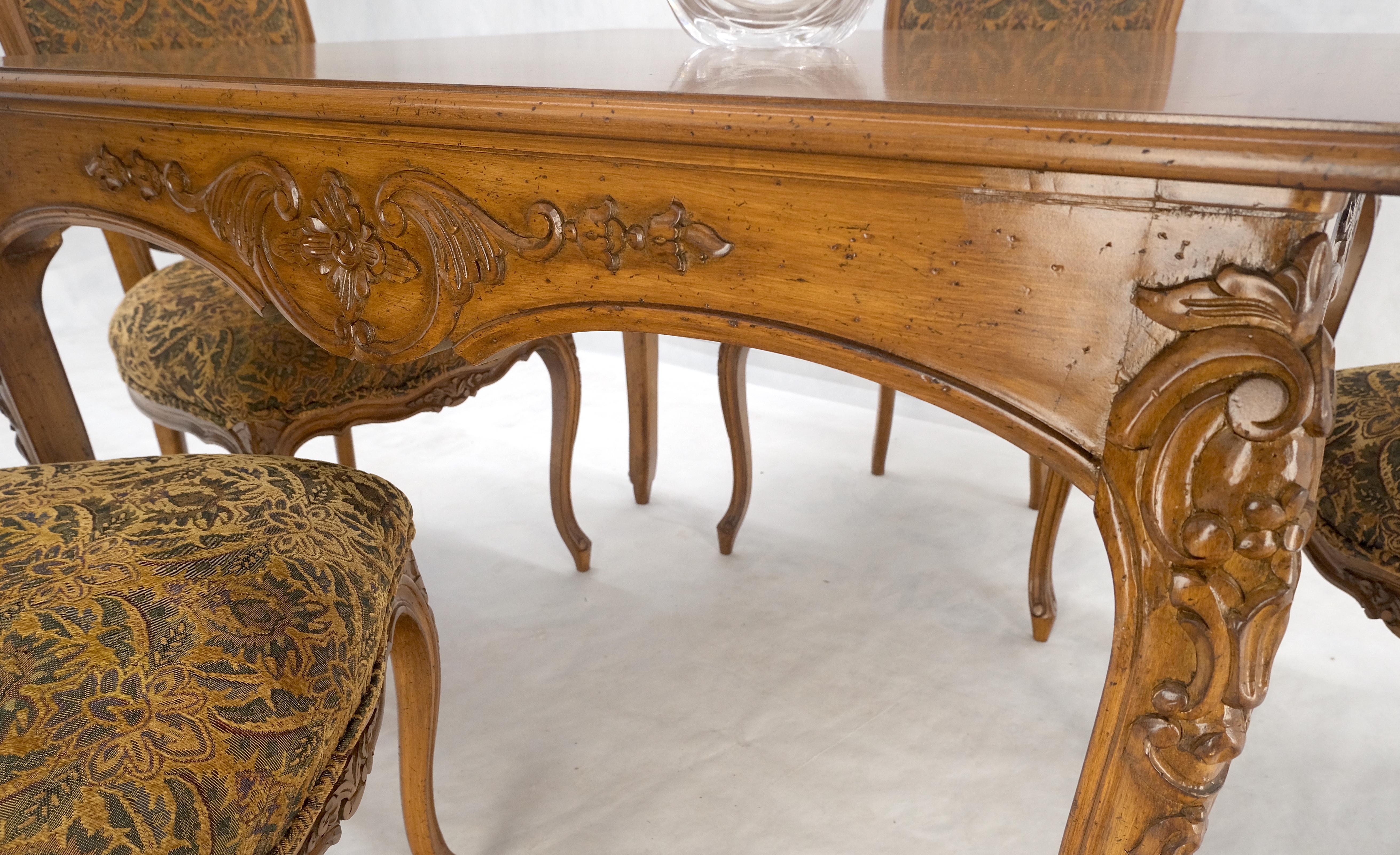 Table de jeu de salle à manger italienne sculptée à deux tiroirs et 4 chaises MINT ! en vente 1
