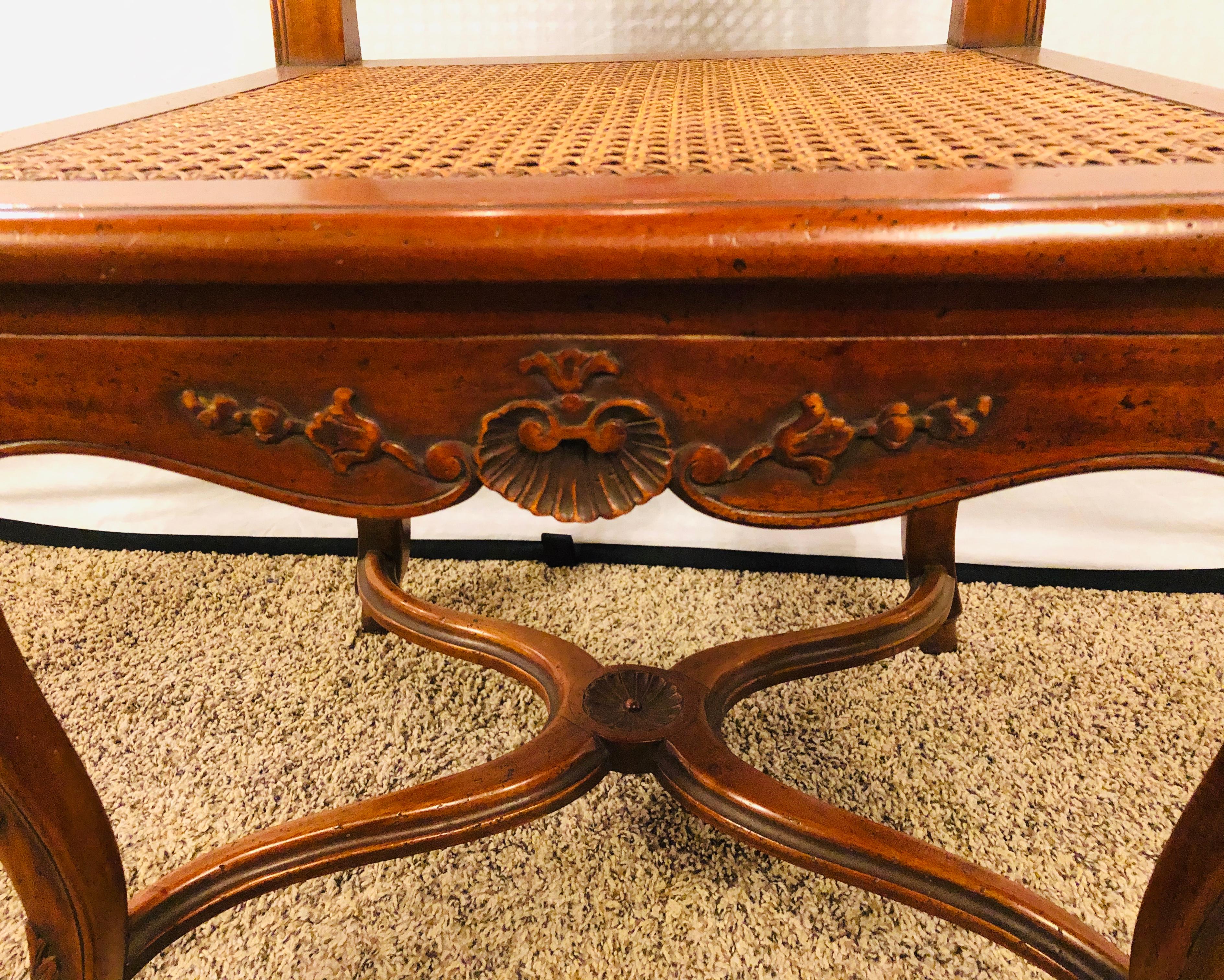 Country French Dining Set Table and 8 Chairs Finely Carved Fine Condition 10