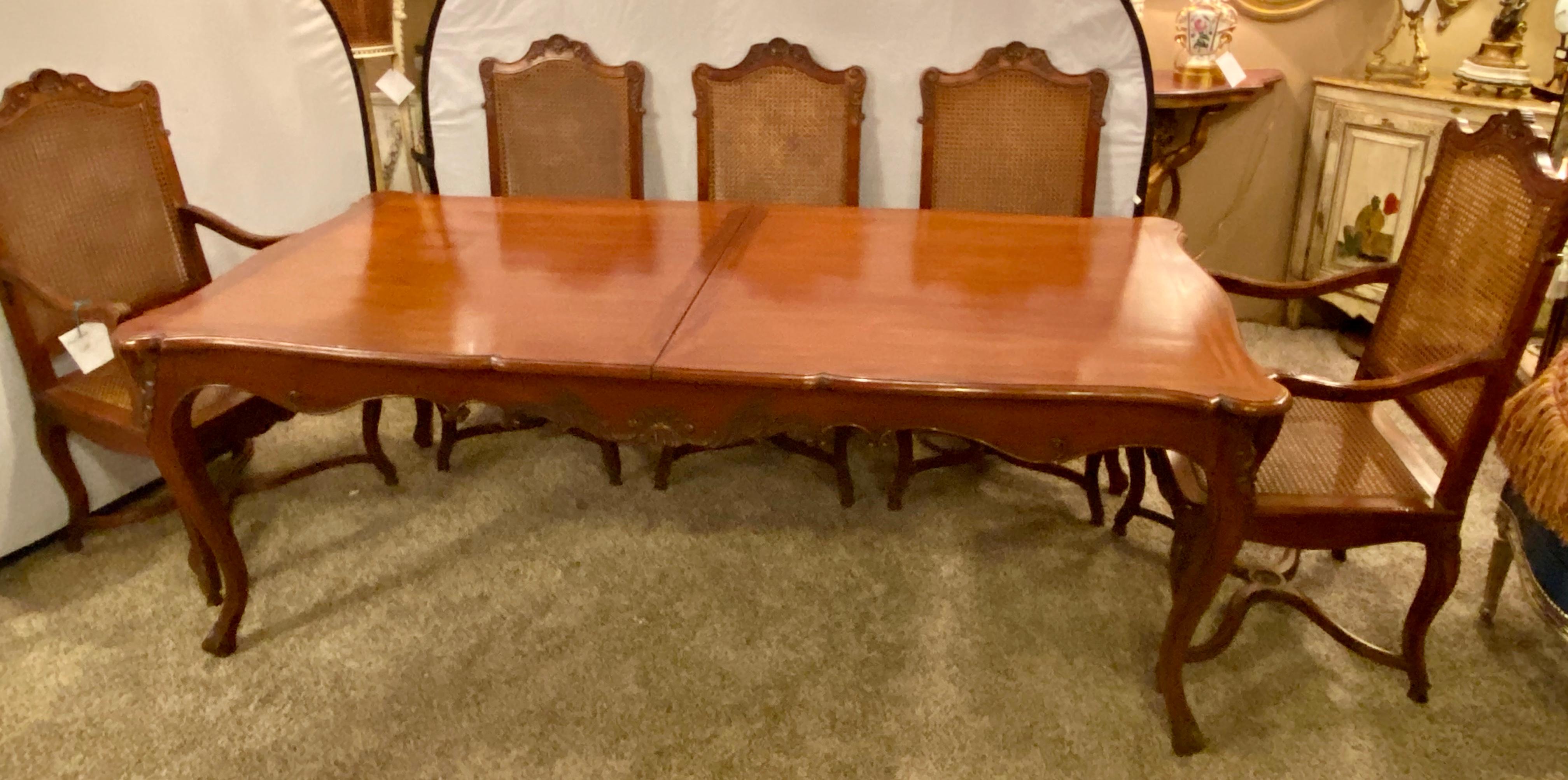 Country French Dining Set Table and 8 Chairs Finely Carved Fine Condition 2