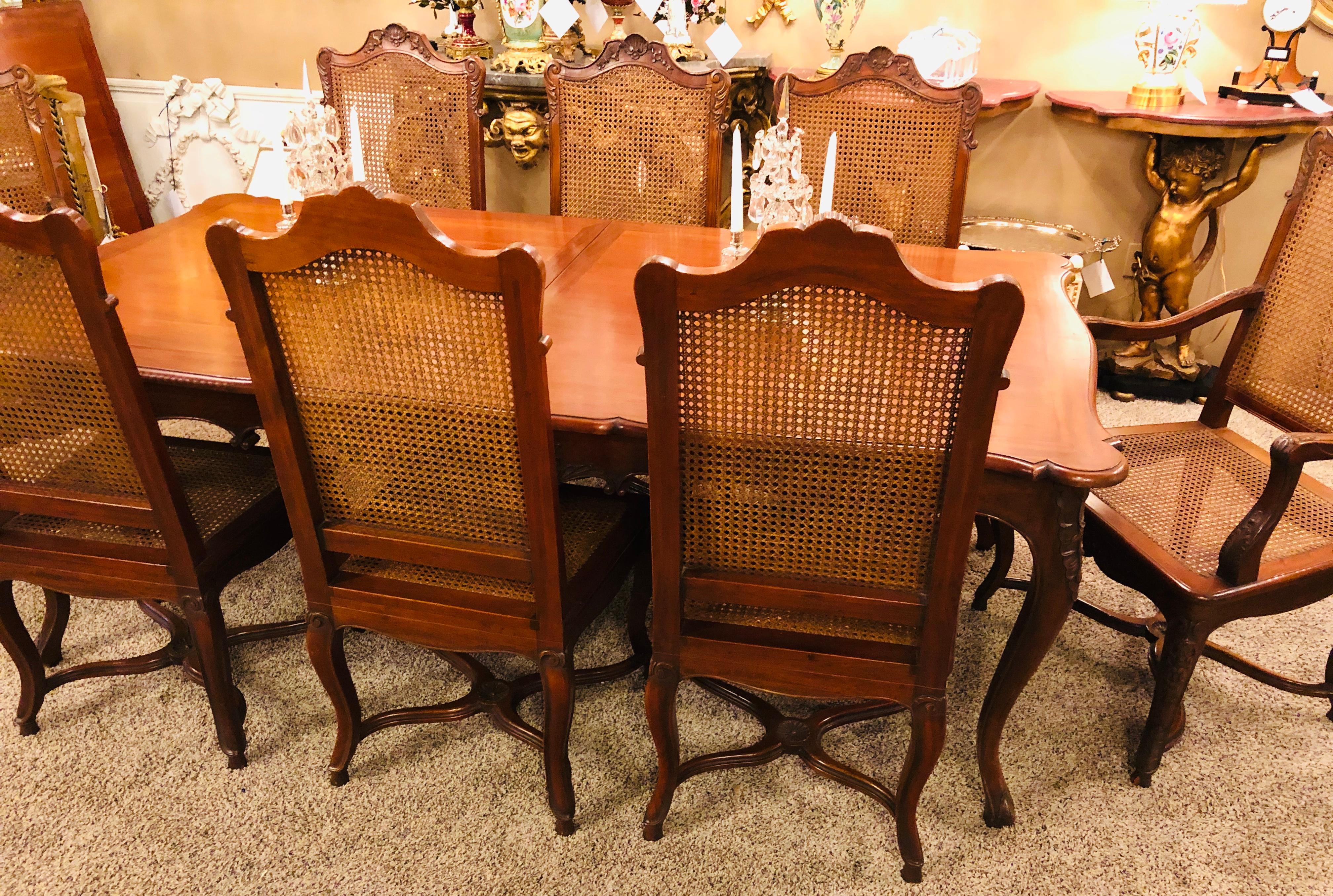 Country French Dining Set Table and 8 Chairs Finely Carved Fine Condition 4