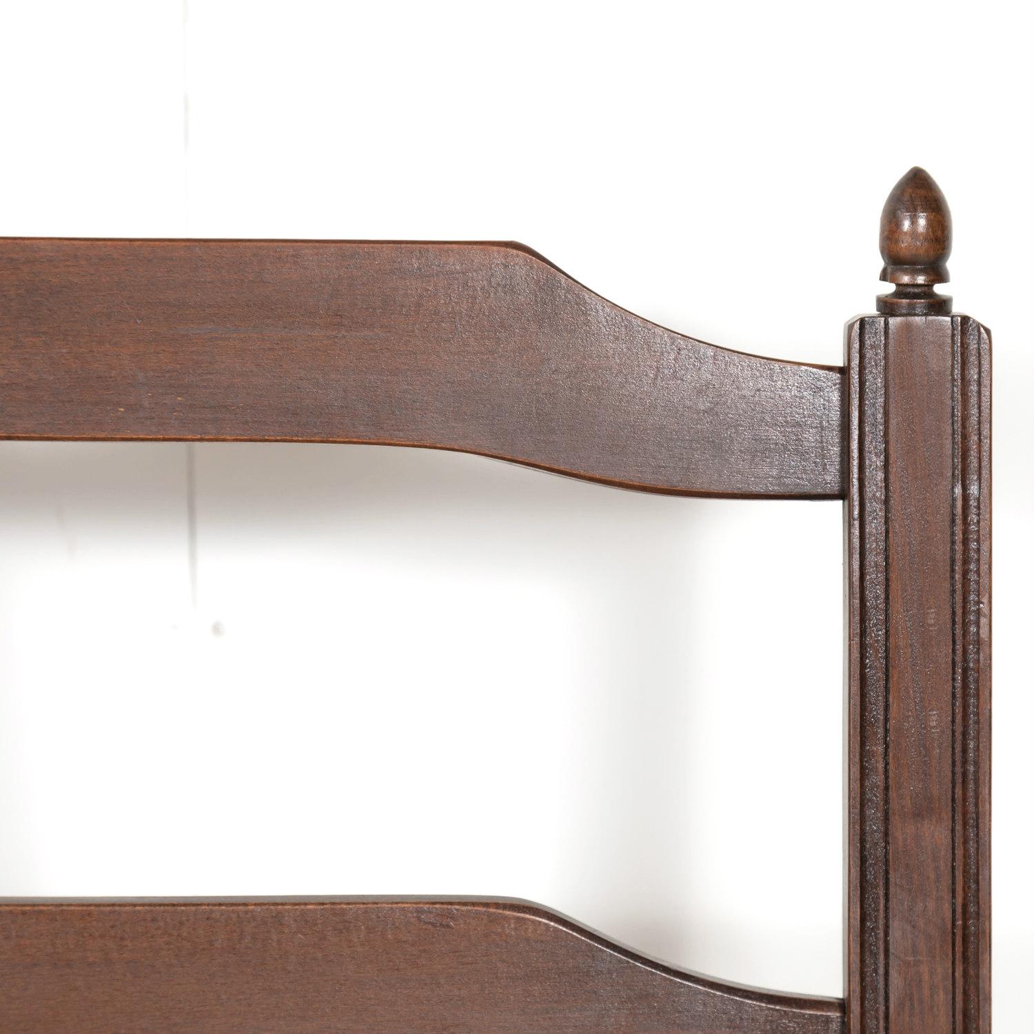 Country French Ladder-Back Walnut Settee or Radassier with Rush Seat 3