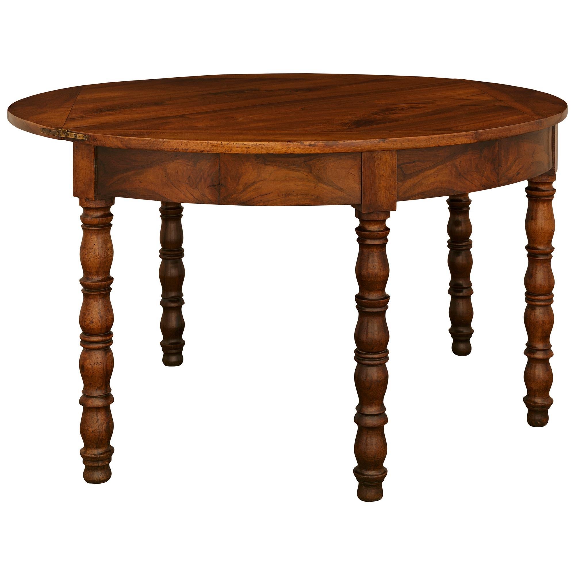 Mesa de comedor/consola de campo francesa de nogal del siglo XIX en Bueno estado para la venta en West Palm Beach, FL