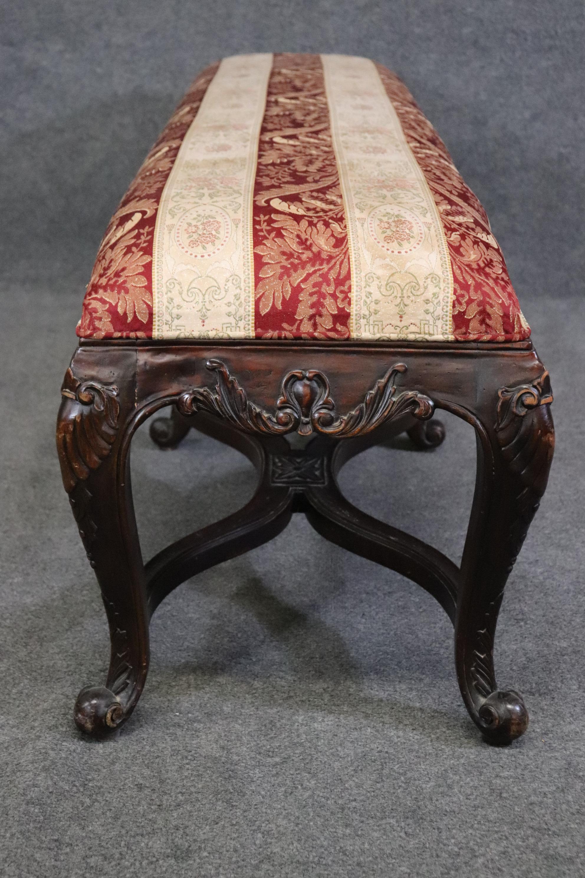 Banc de Fenêtre Français Style Upholstering Louis XV Bon état - En vente à Swedesboro, NJ