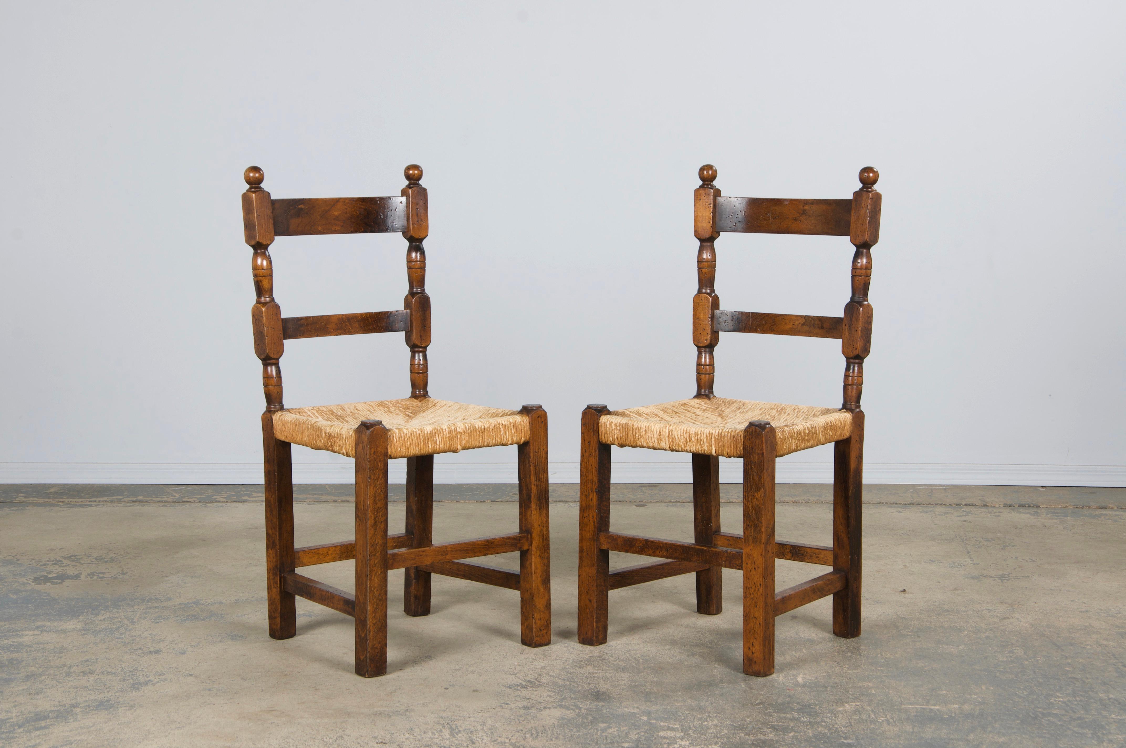 20th Century Country French Maple Ladder Back Rush Seats Farmhouse Dining Chairs - Set of 8 For Sale