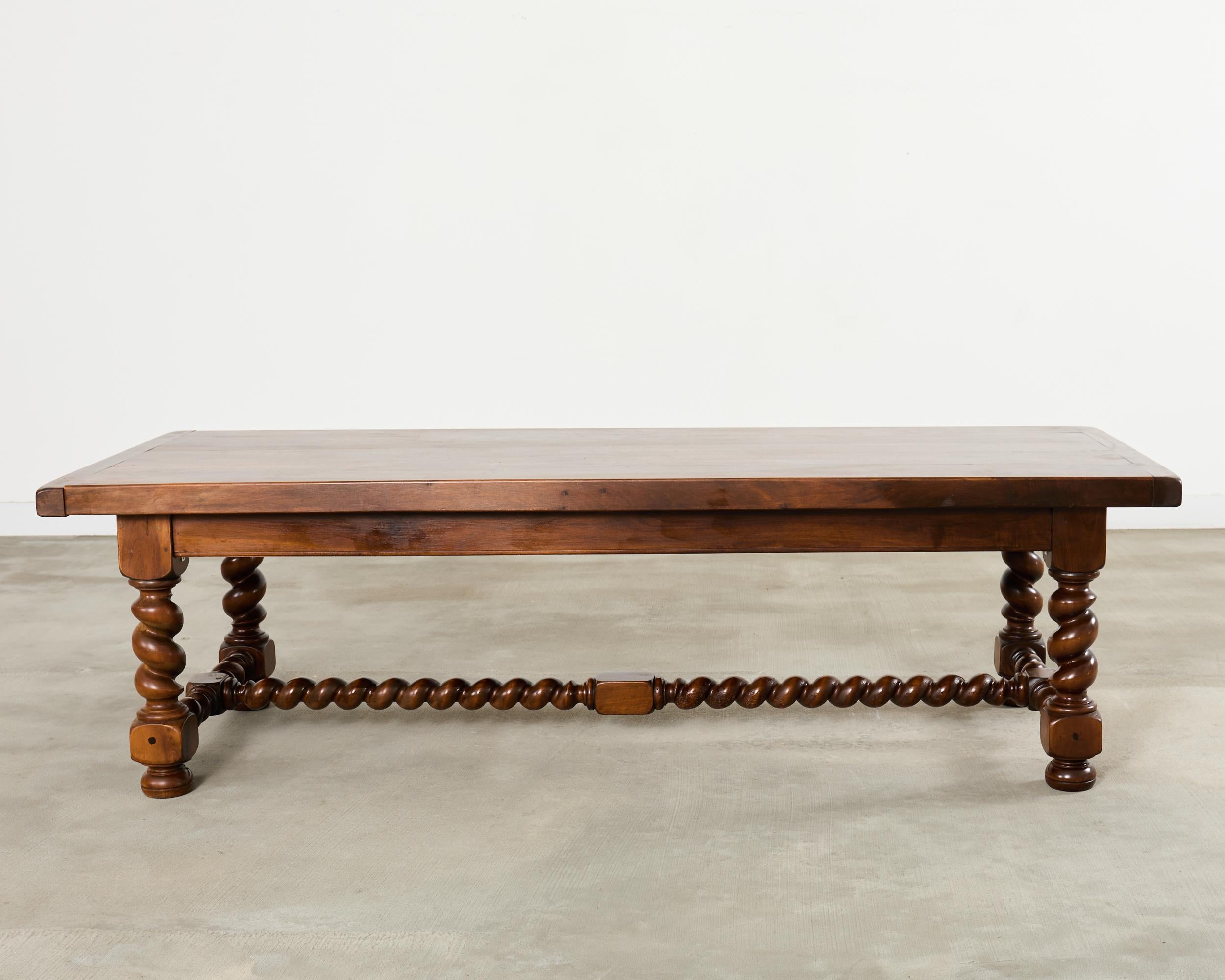 Table de salle à manger à tréteaux en chêne français Farmhouse Barley Twist en vente 11