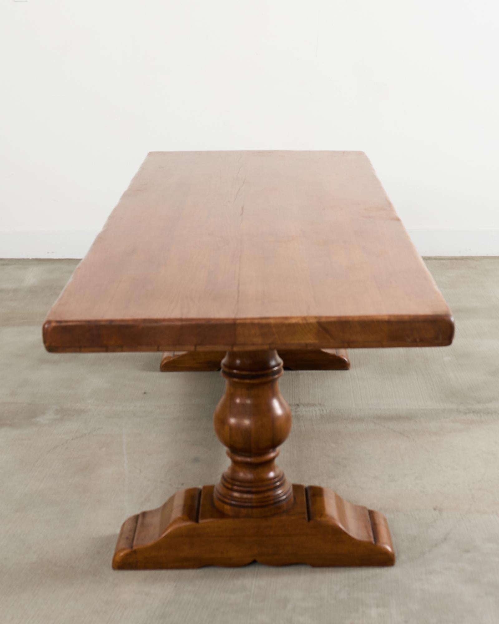Table de salle à manger à tréteaux en chêne français Country French Oak Farmhouse Harvest en vente 8