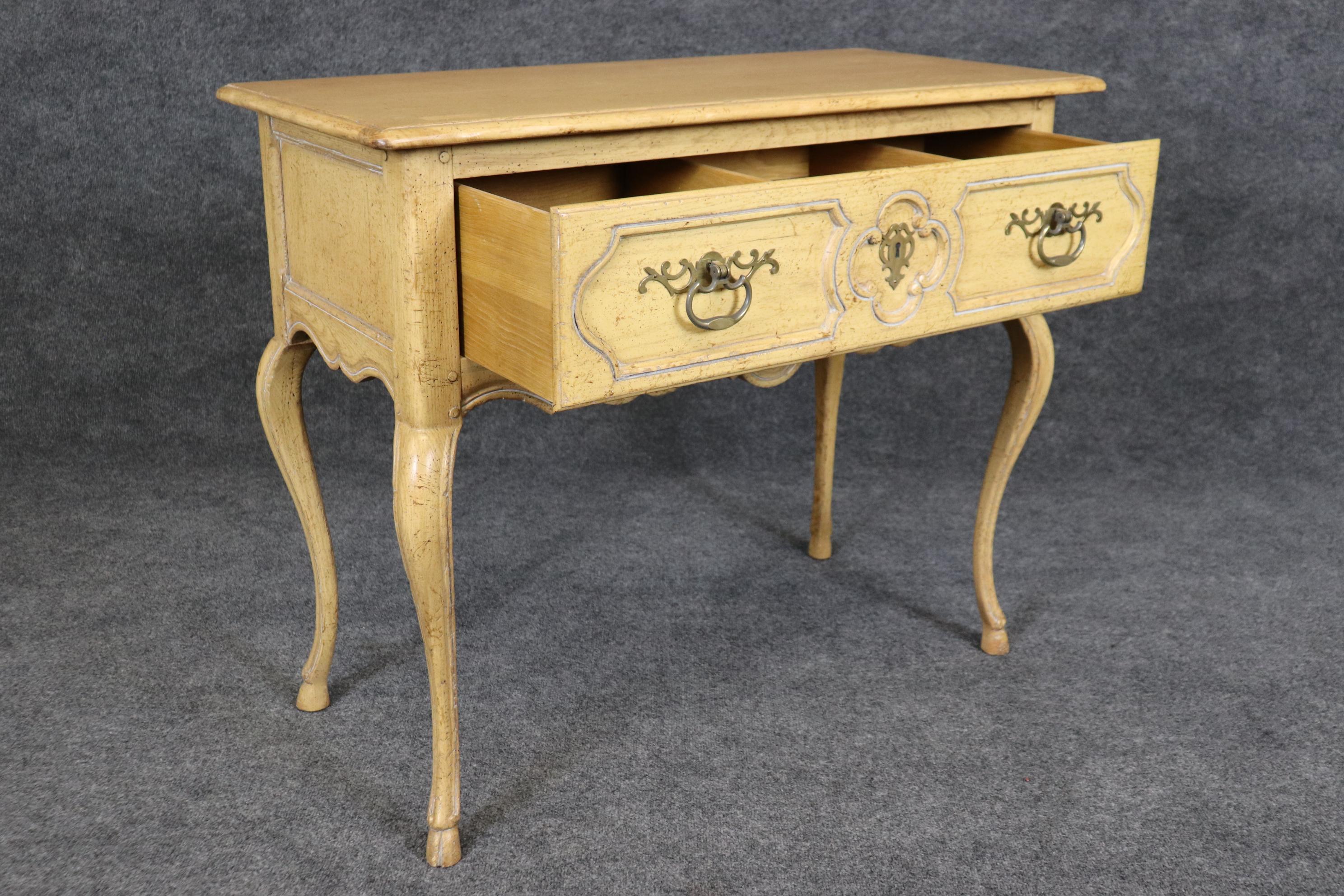 Stile provenzale Buffet con server in stile Provance francese Luigi XV di Baker Furniture Company in vendita