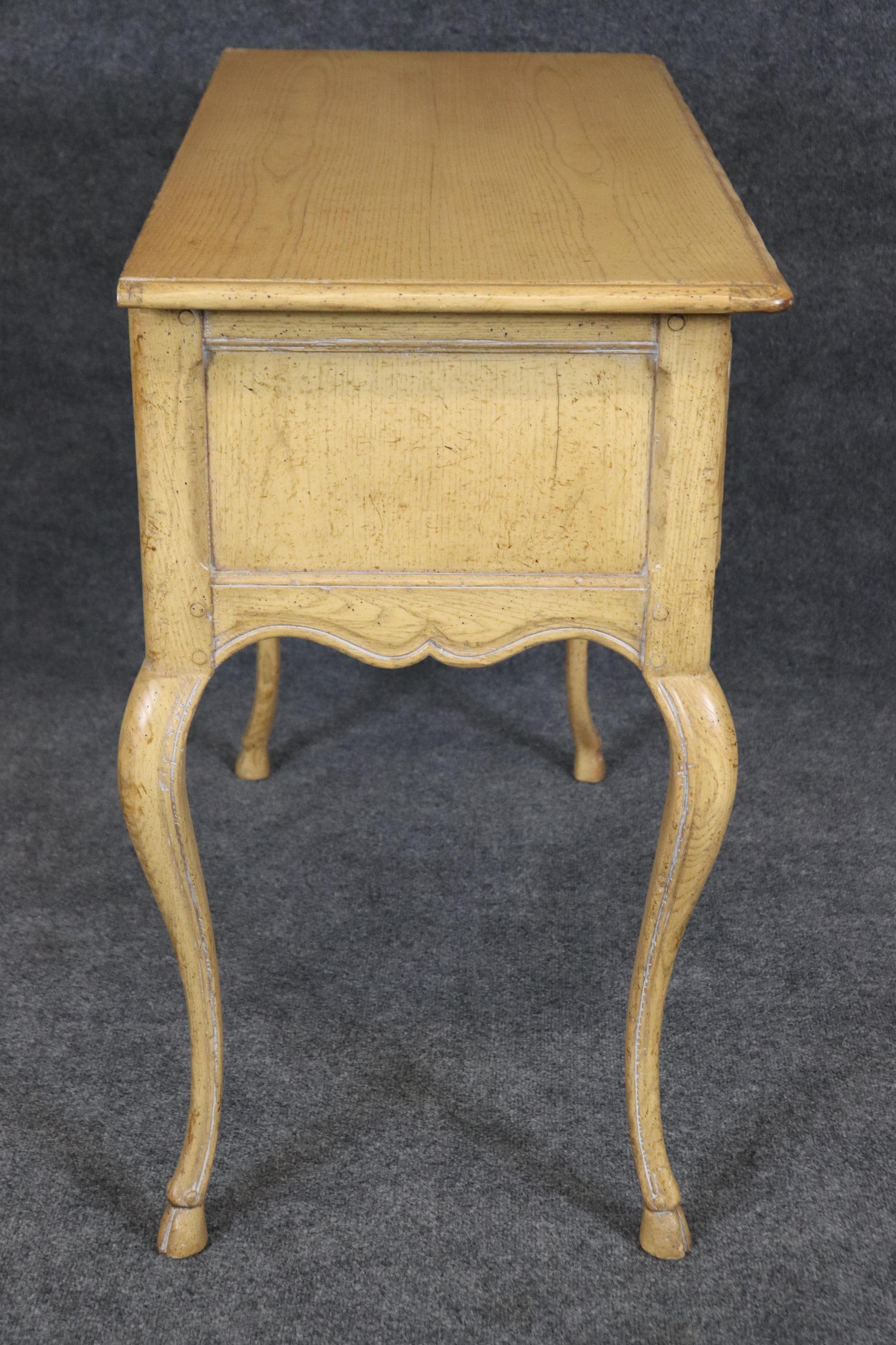 Metà XX secolo Buffet con server in stile Provance francese Luigi XV di Baker Furniture Company in vendita