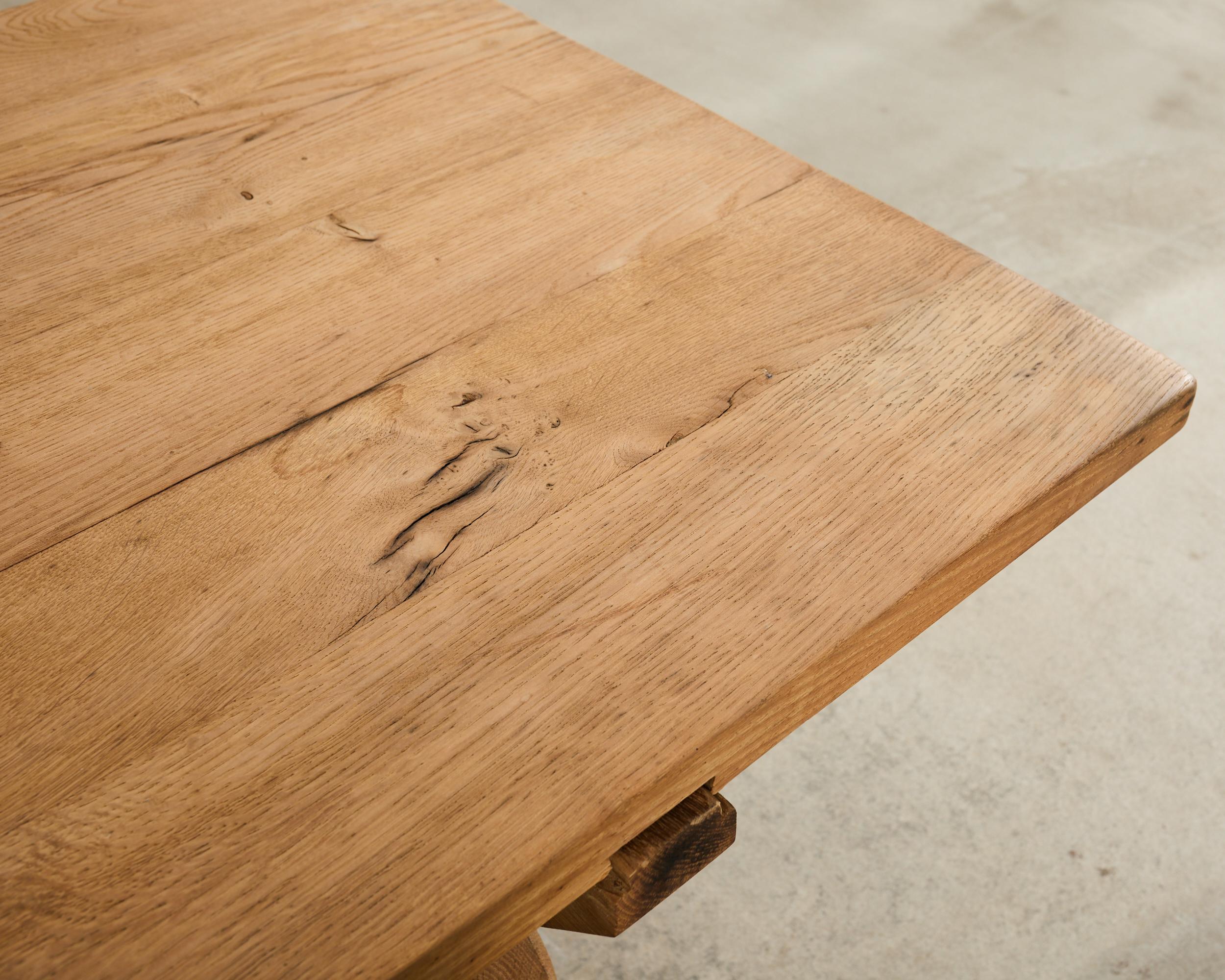 Table de salle à manger de campagne en chêne blanchi en vente 6
