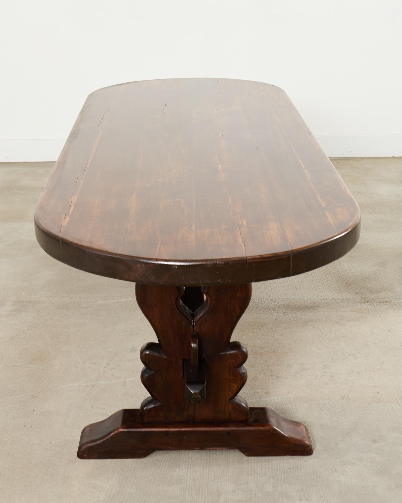 Mesa de comedor Country French Provincial Oak Farmhouse Finales Demilune en venta 8