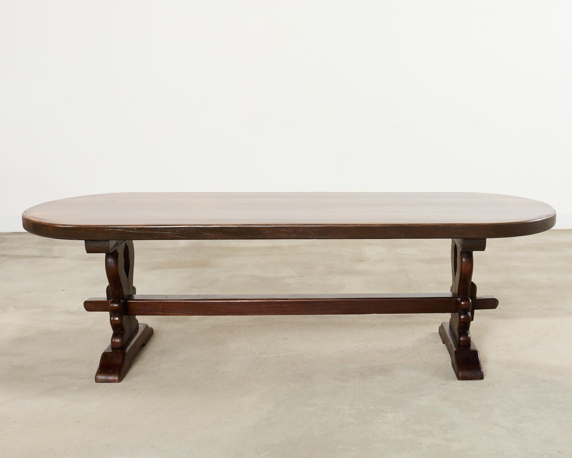 Mesa de comedor Country French Provincial Oak Farmhouse Finales Demilune en venta 11