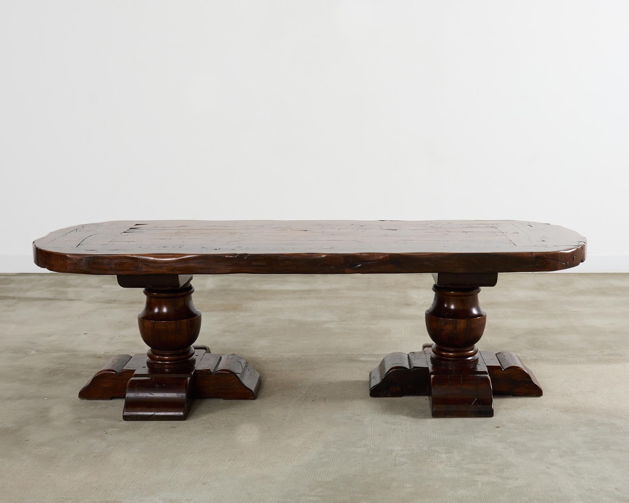Country French Provincial Oak Farmhouse Double Pedestal Dining Table In Distressed Condition For Sale In Rio Vista, CA