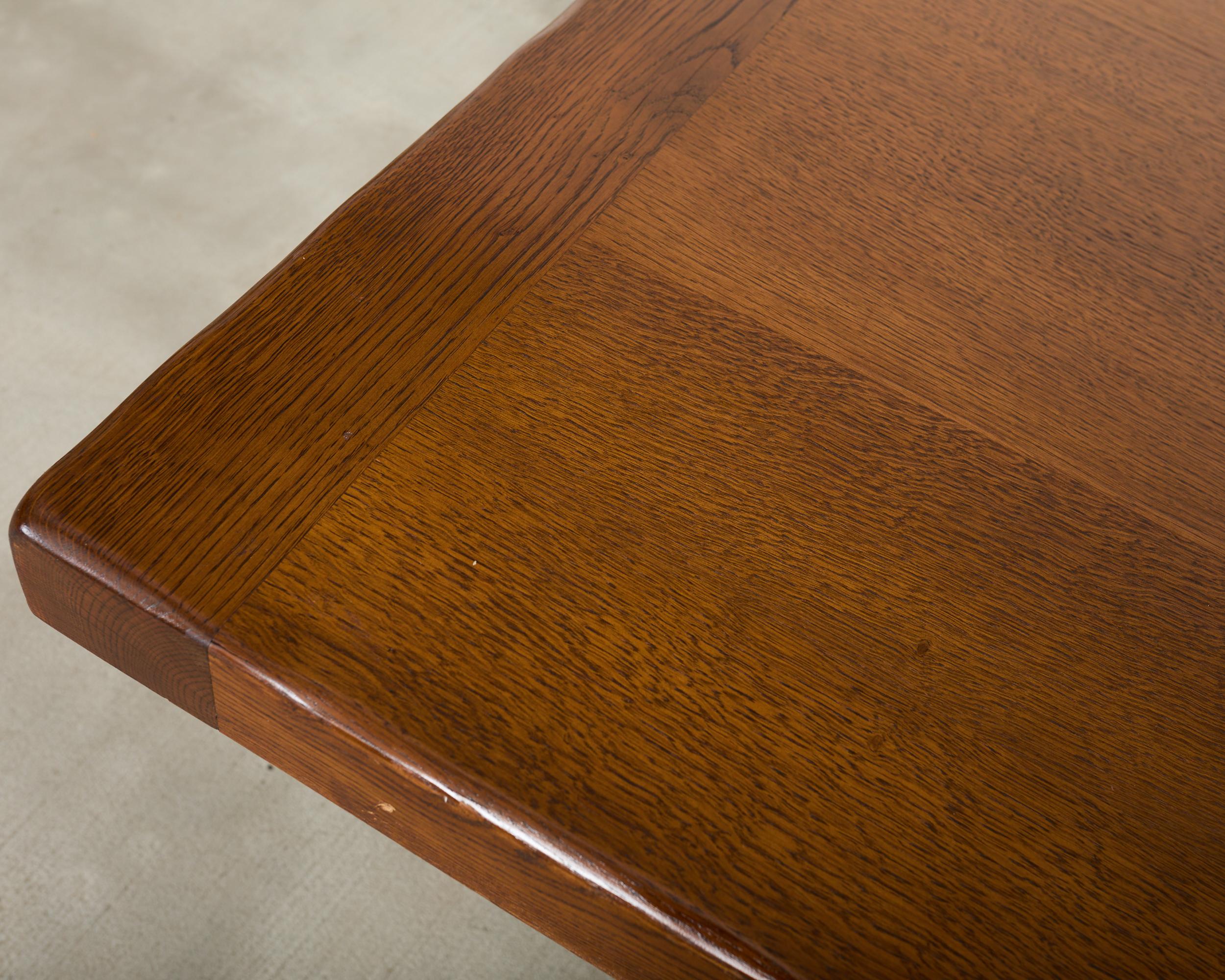 Table à manger à tréteaux en chêne de style rustique 9 pieds en vente 5