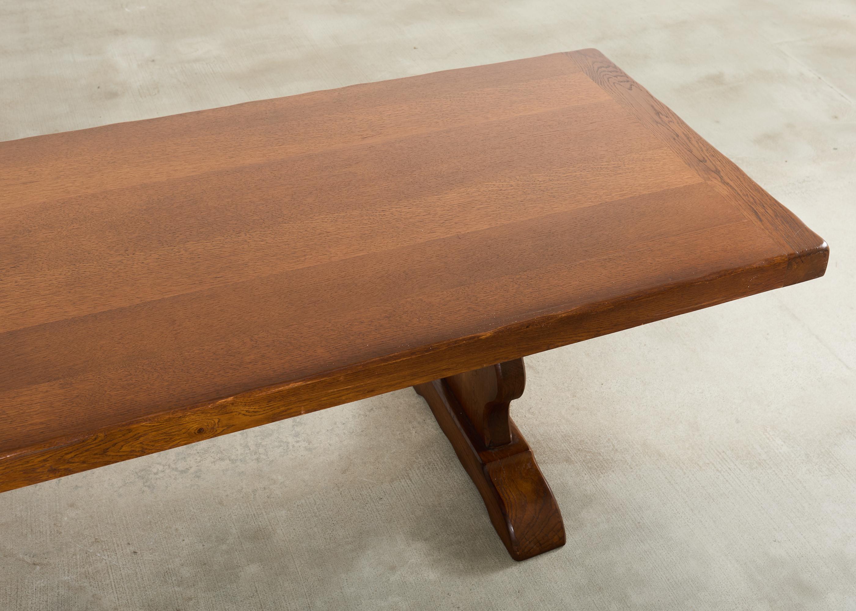 Chêne Table à manger à tréteaux en chêne de style rustique 9 pieds en vente