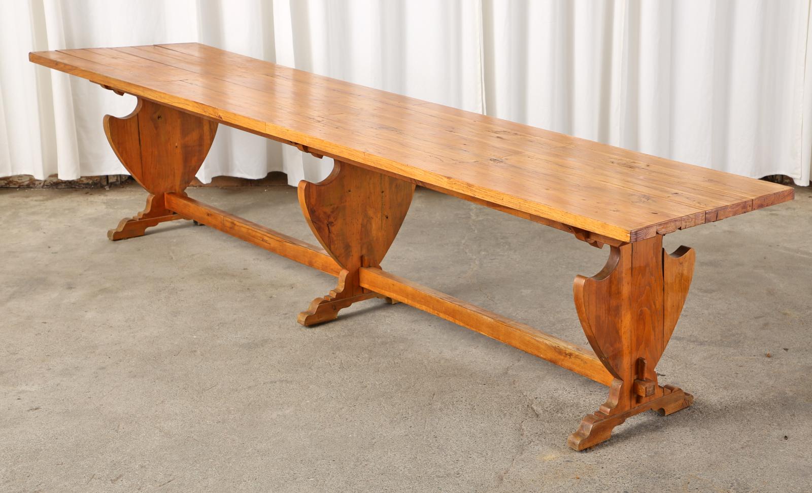 Country French Provincial Oak Trestle Dining Table In Good Condition In Rio Vista, CA