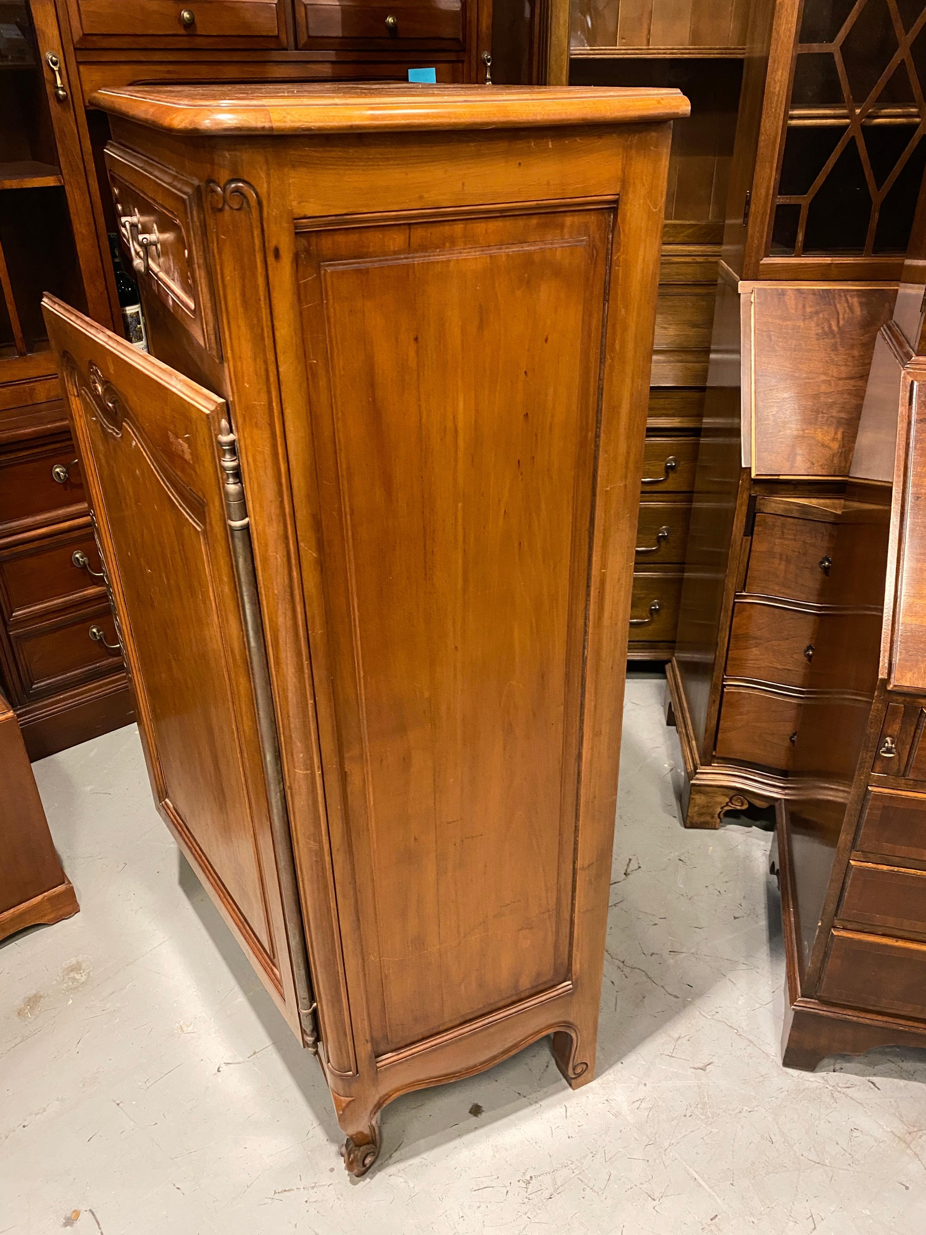 Country French Provincial Style Cherry Cupboard, Single Door For Sale 3