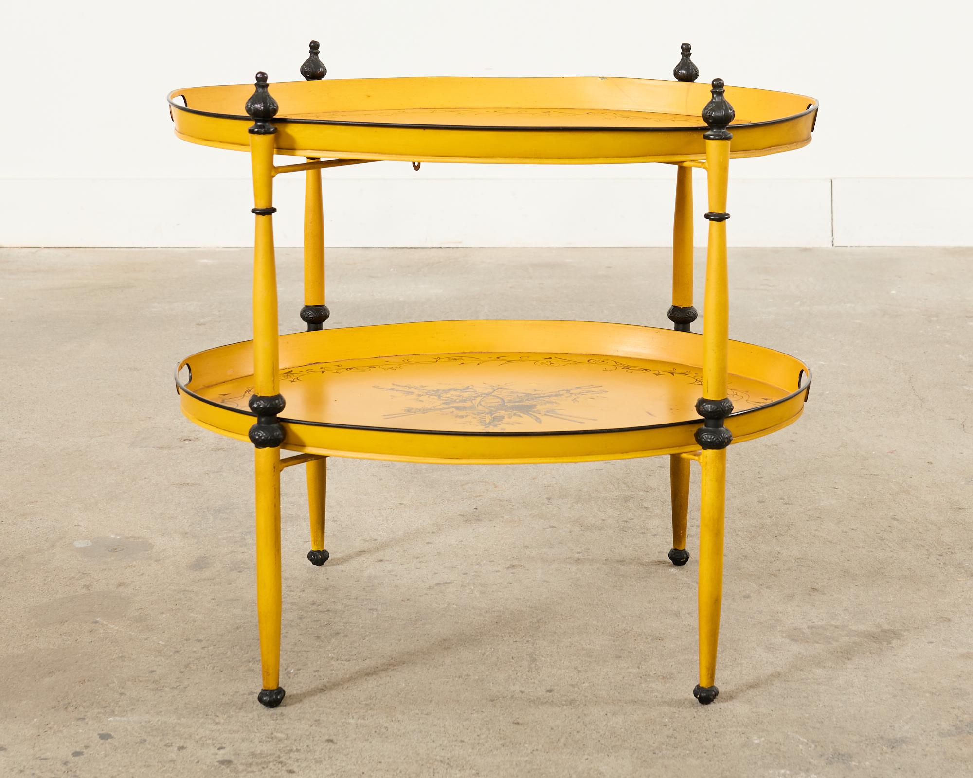Table à plateaux à deux niveaux de style provincial français en vente 10