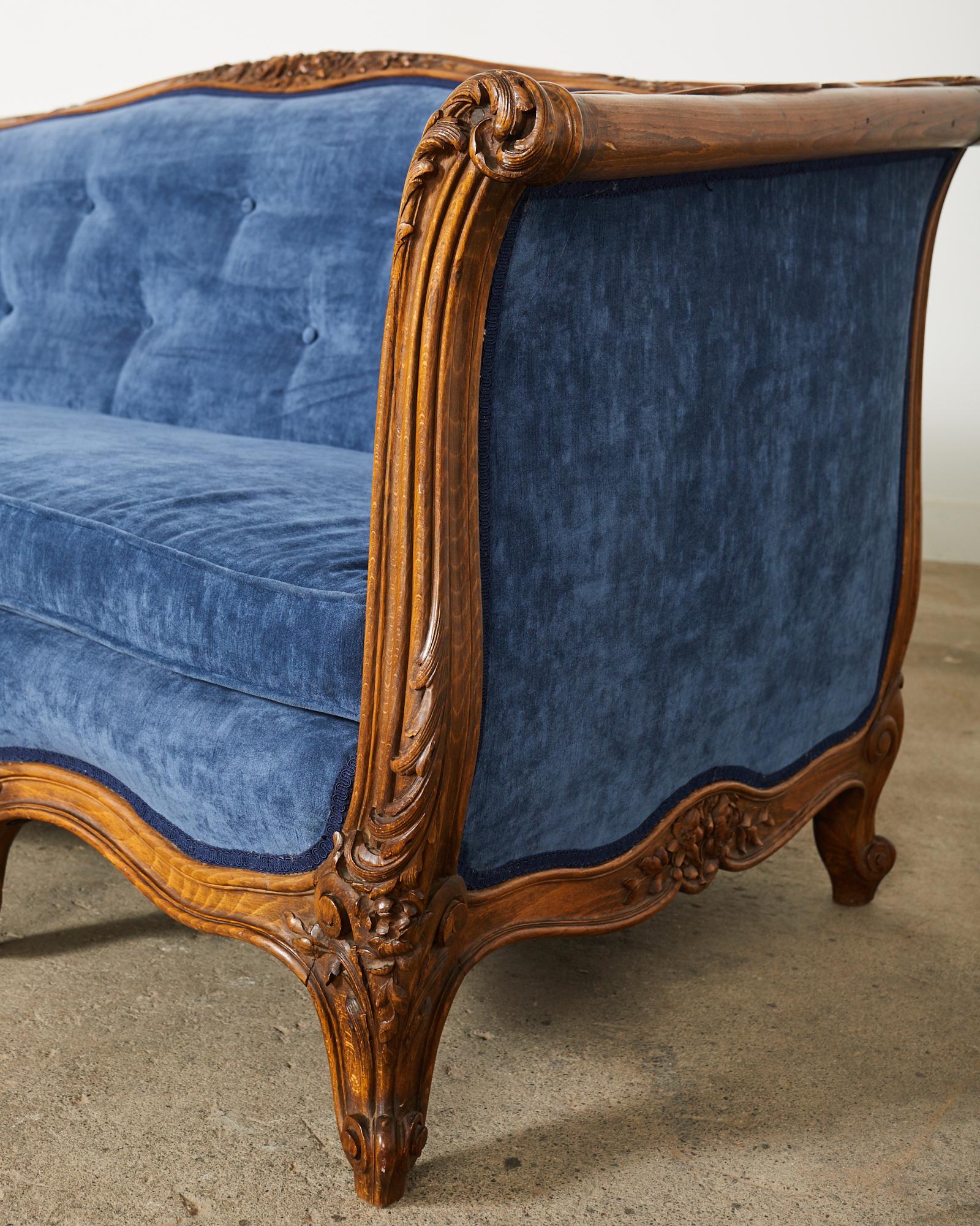 Country French Provincial Style Walnut Blue Velvet Canapé Sofa  For Sale 7
