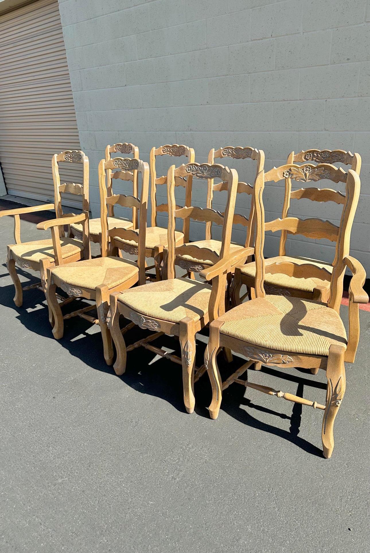 Country French Set of Eight Ladderback Dining Chairs In Good Condition For Sale In North Hollywood, CA